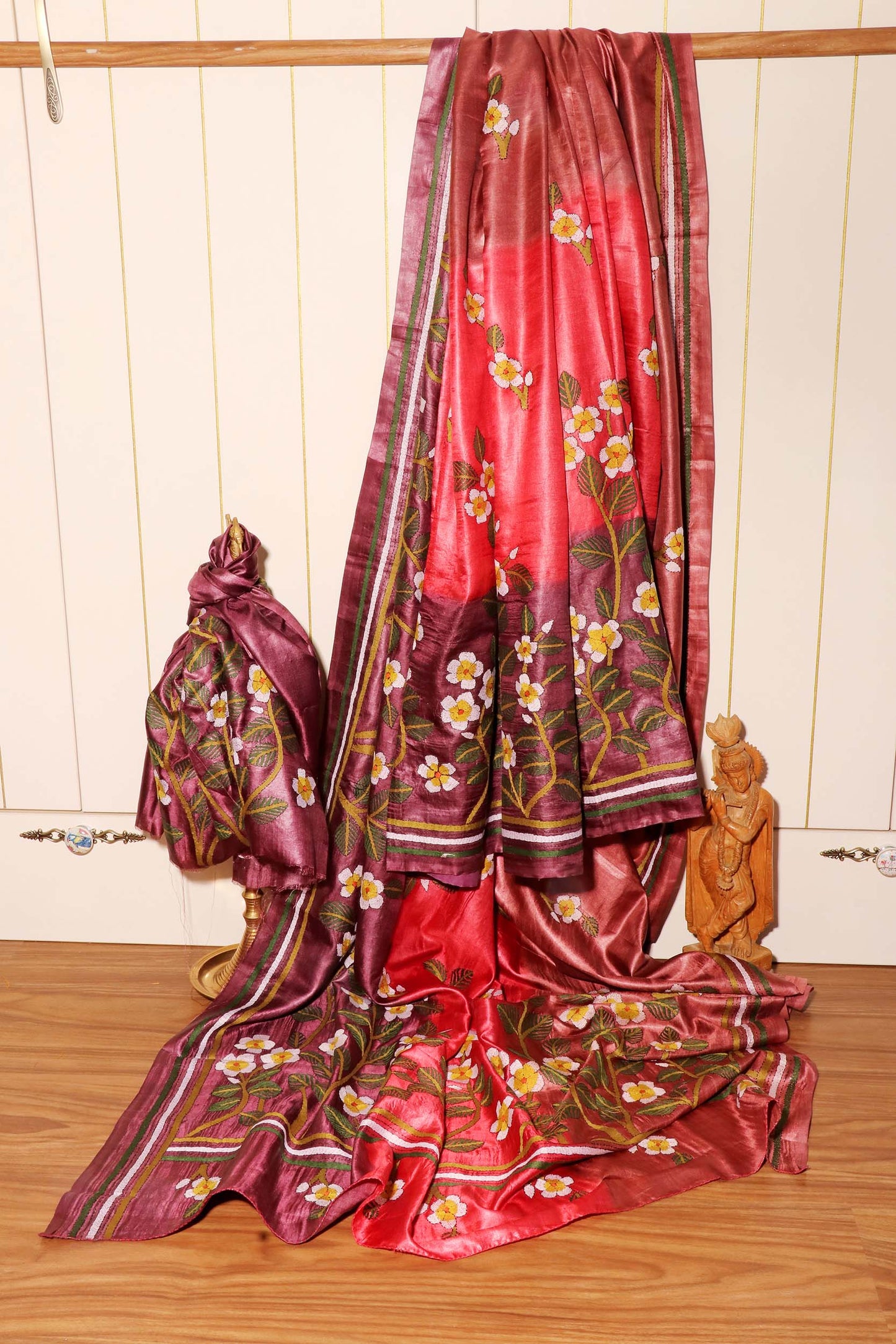 Autumn Bloom – Shaded Kantha Embroidered Silk Saree 027