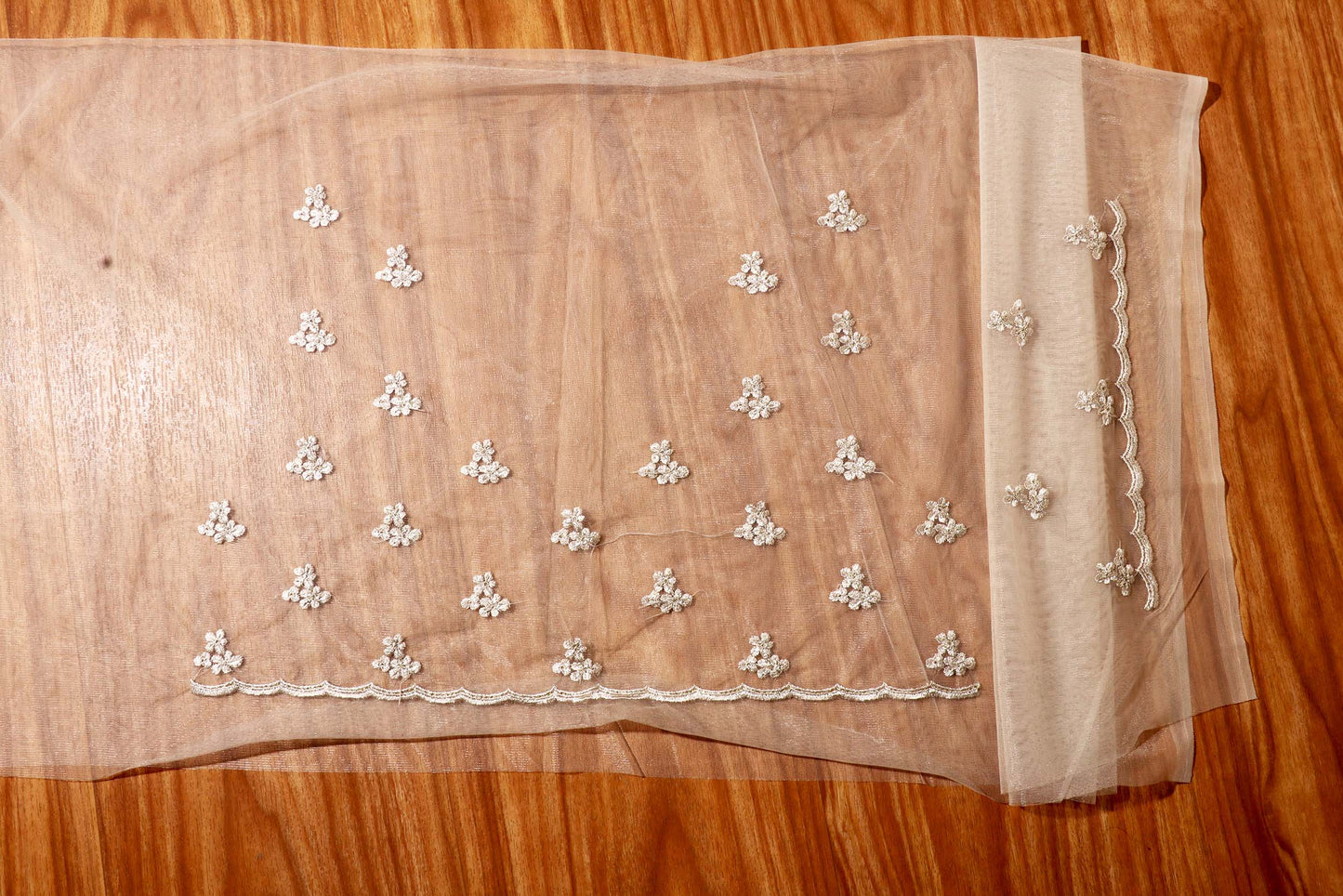 Ethereal Elegance – Ivory Crystal & Pearl Net Saree 037