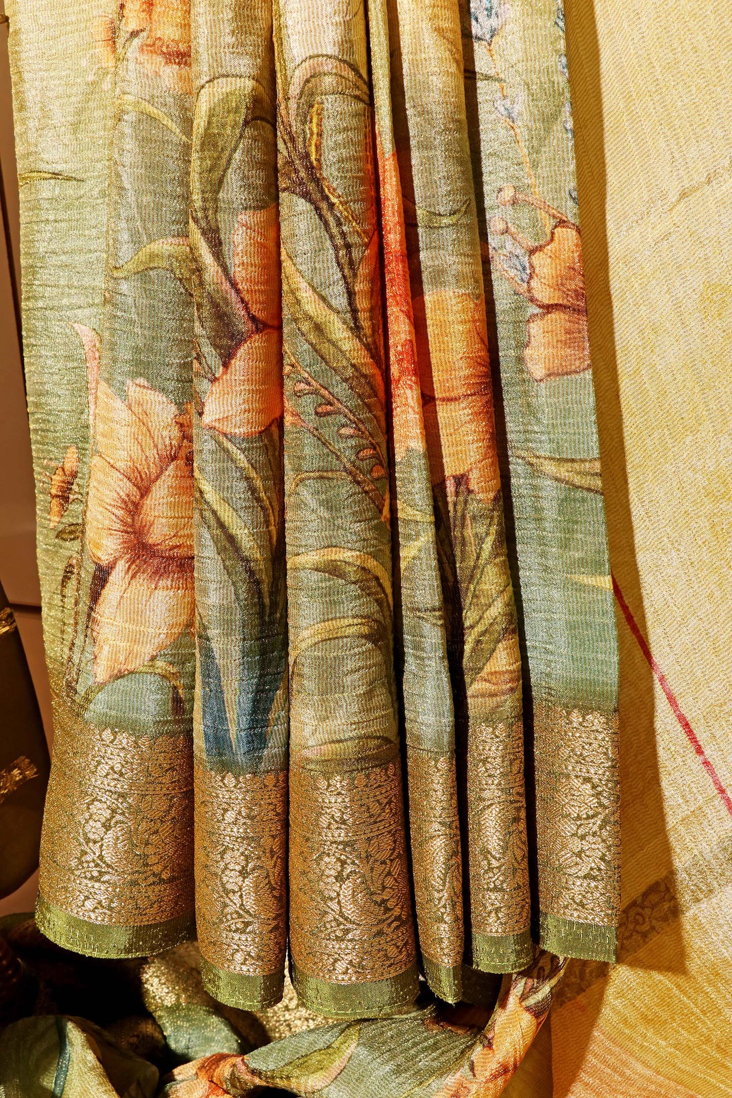 Golden Meadow – Crushed Digital Print Saree 039