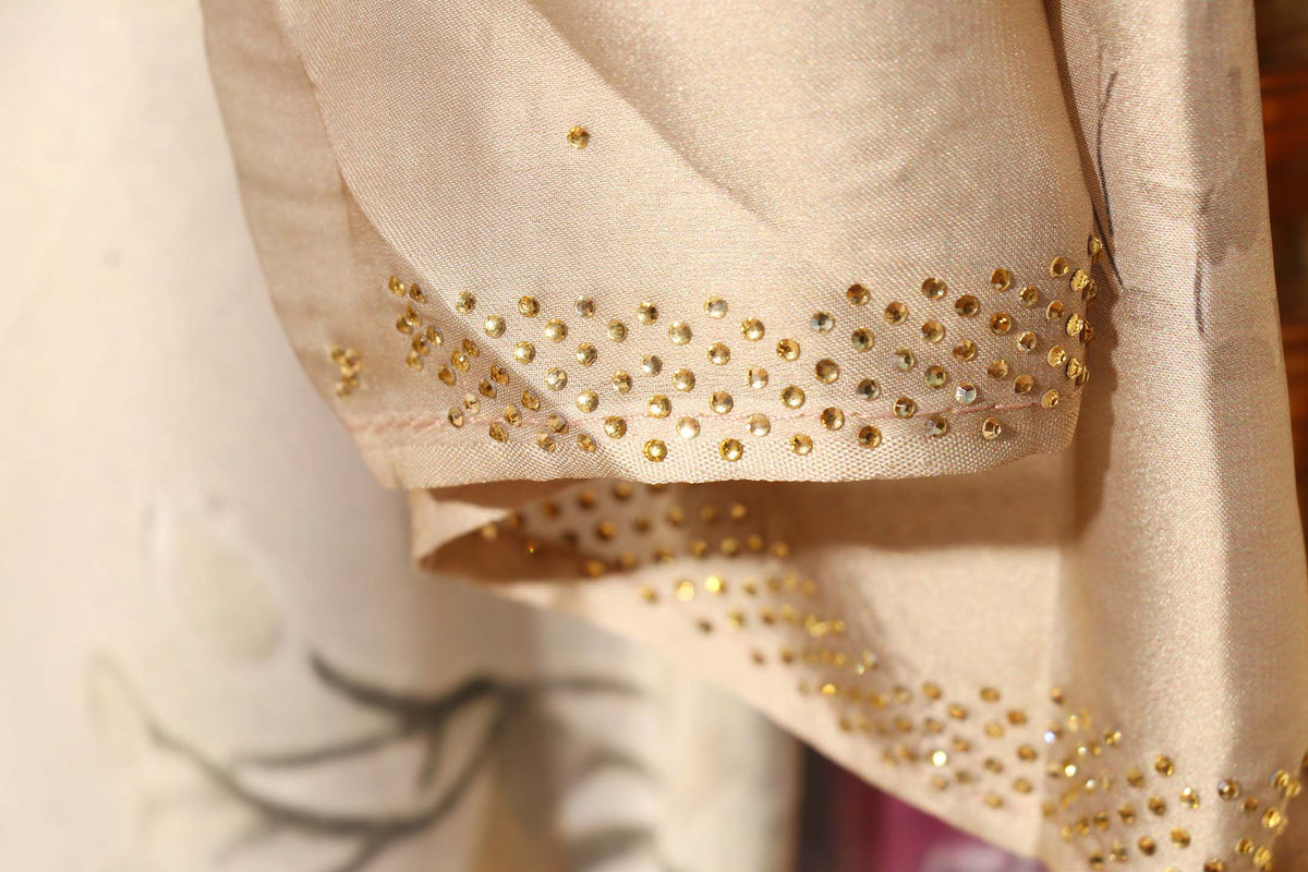 Grey Beige Georgette Saree with Floral Print and Swarovski Border 116