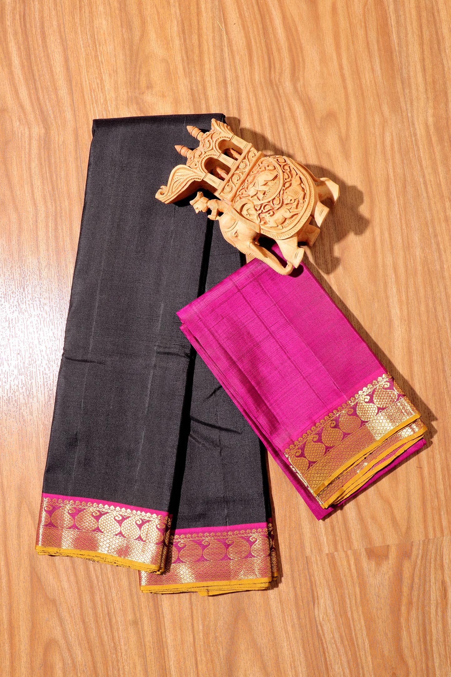 Black & Rani Pink Contemporary Kanjeevaram Silk Saree 052