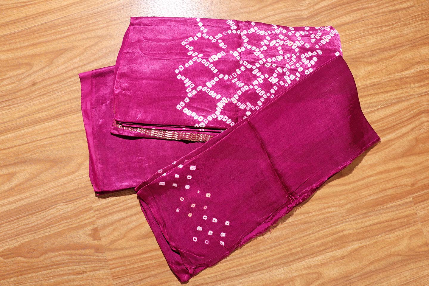 Royal Purple Handcrafted Bandhani Silk Saree 054