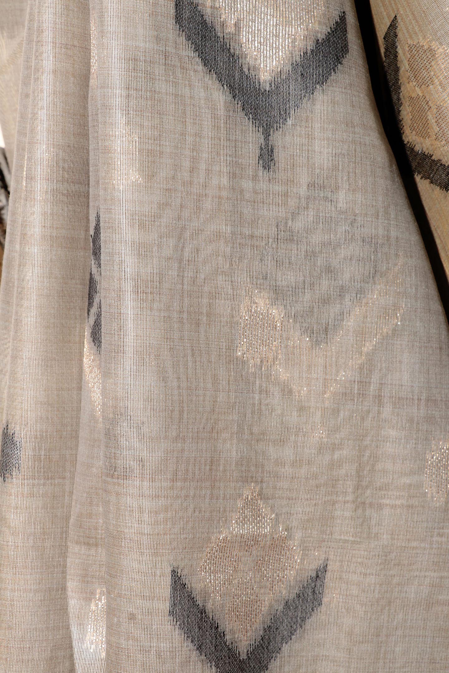Ash Grey Ikkat-Inspired Linen Saree 057