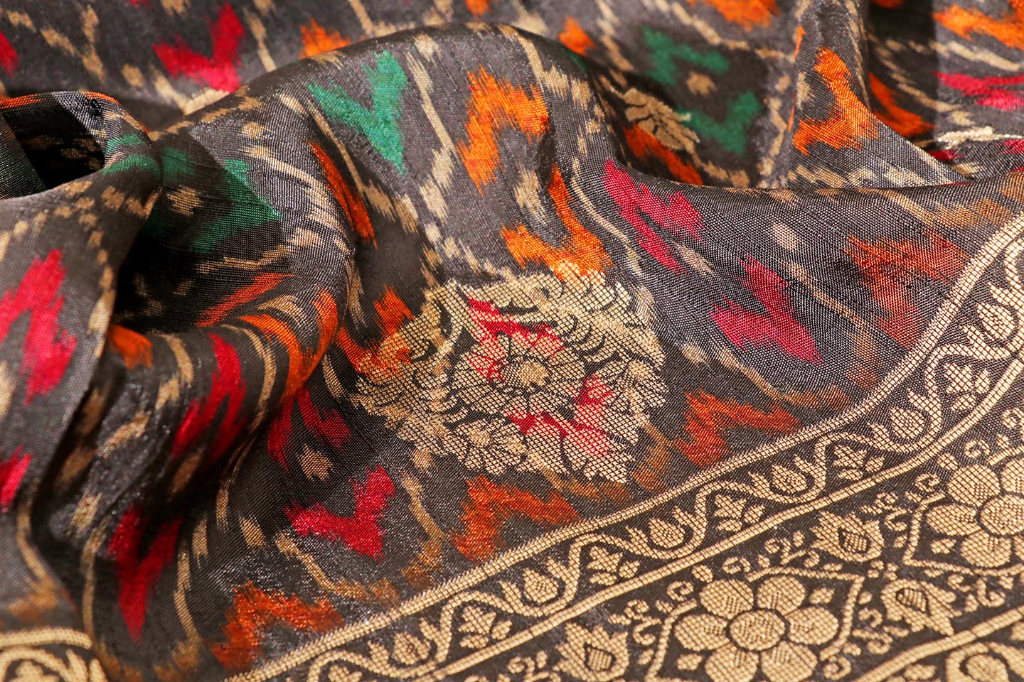 Vanika - A Handloom Silk Ikat Saree 155
