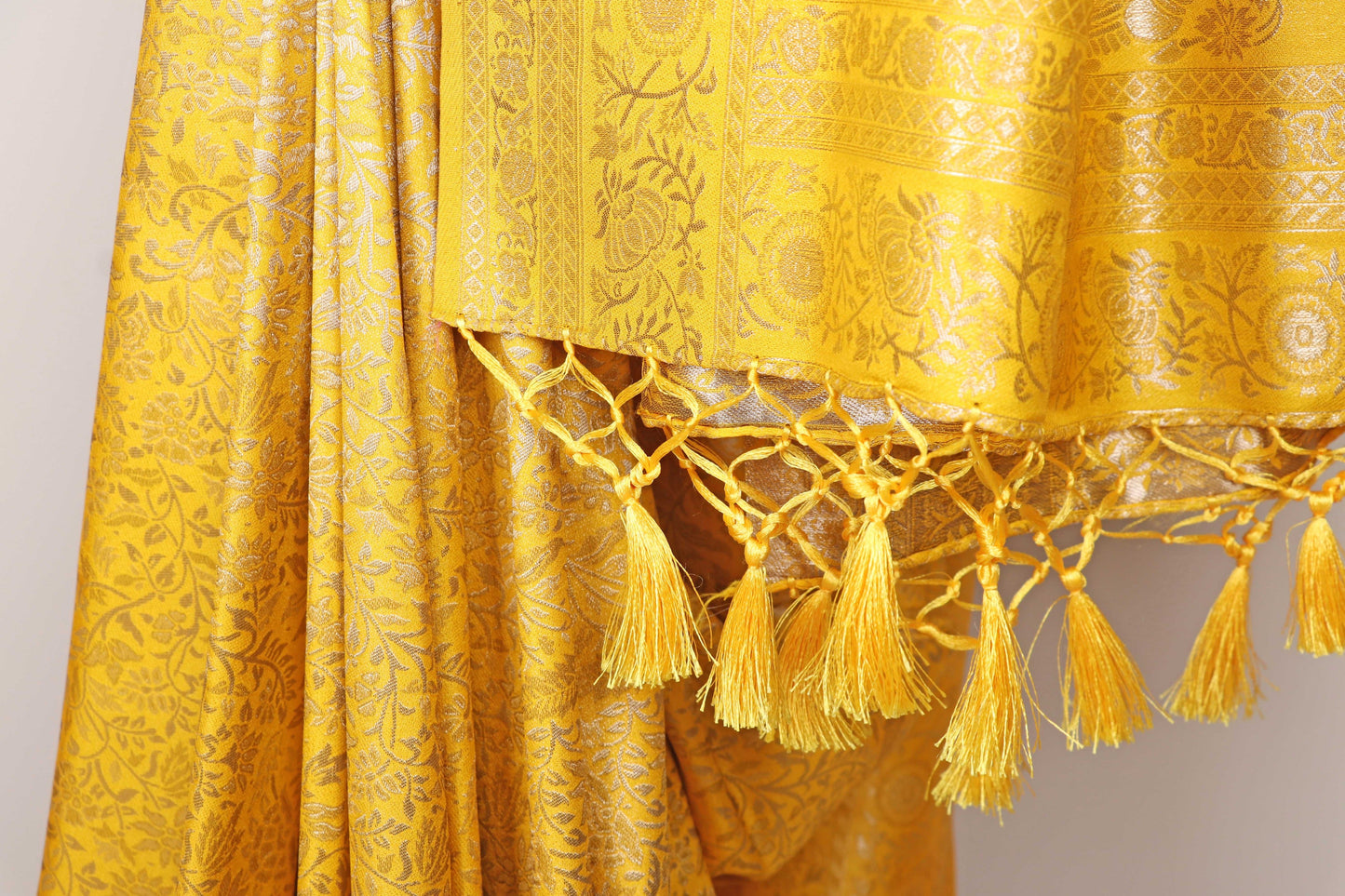 Suvarna Haldi Banarasi Brocade Silk Saree