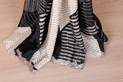 Shyam Shwet Geometric Mirror Border Saree
