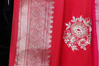 Sinduri Gulabi Ombre Zari Silk Saree