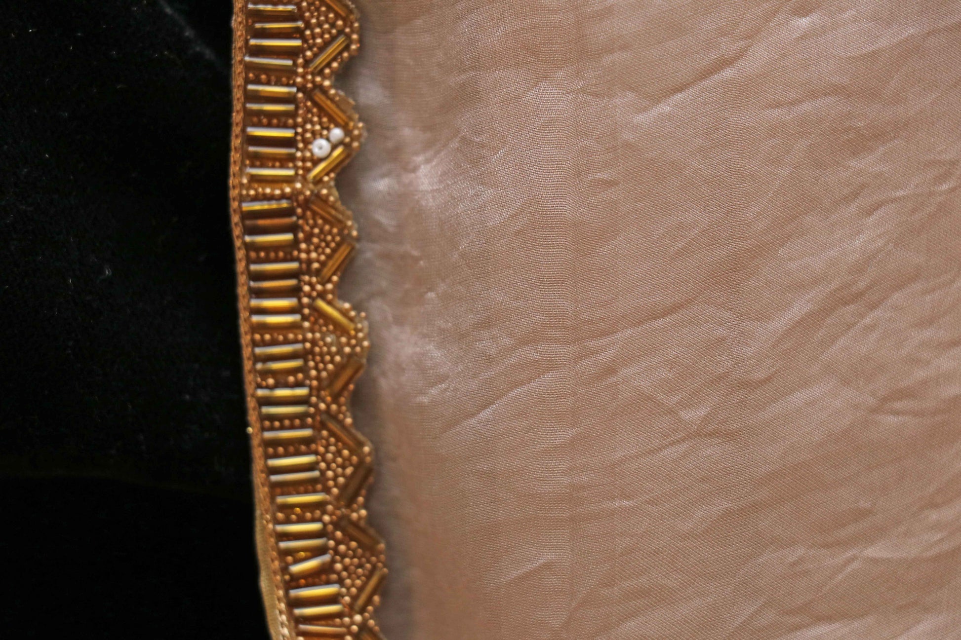 Shwet Kanchan Crushed Tissue Silk Saree