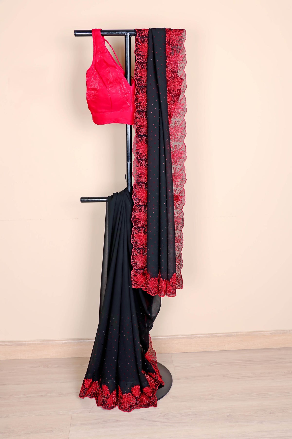 Shyamal Laal Pushpa Saree - 913