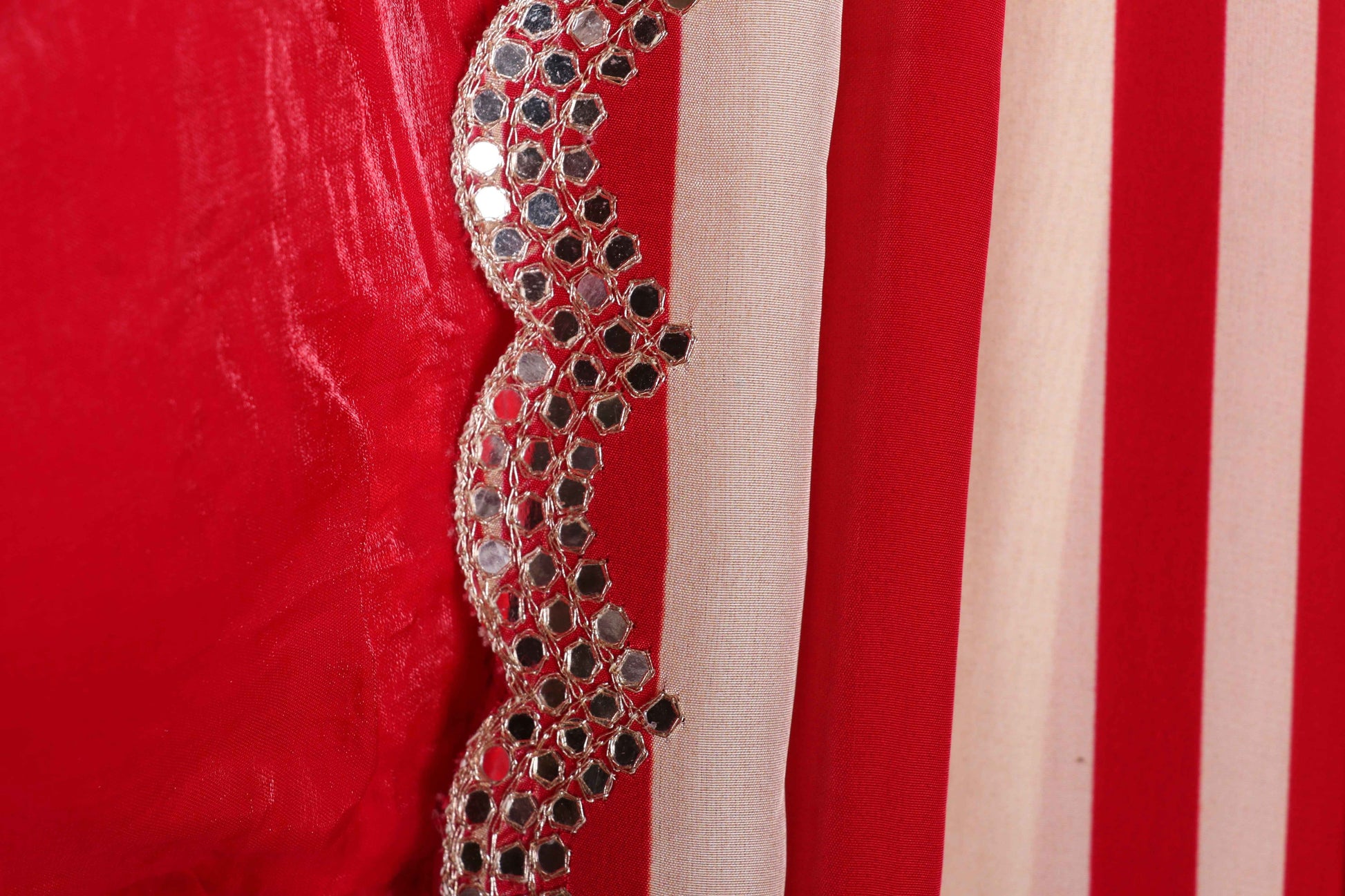 Lahariya Laal Stripe Silk Saree