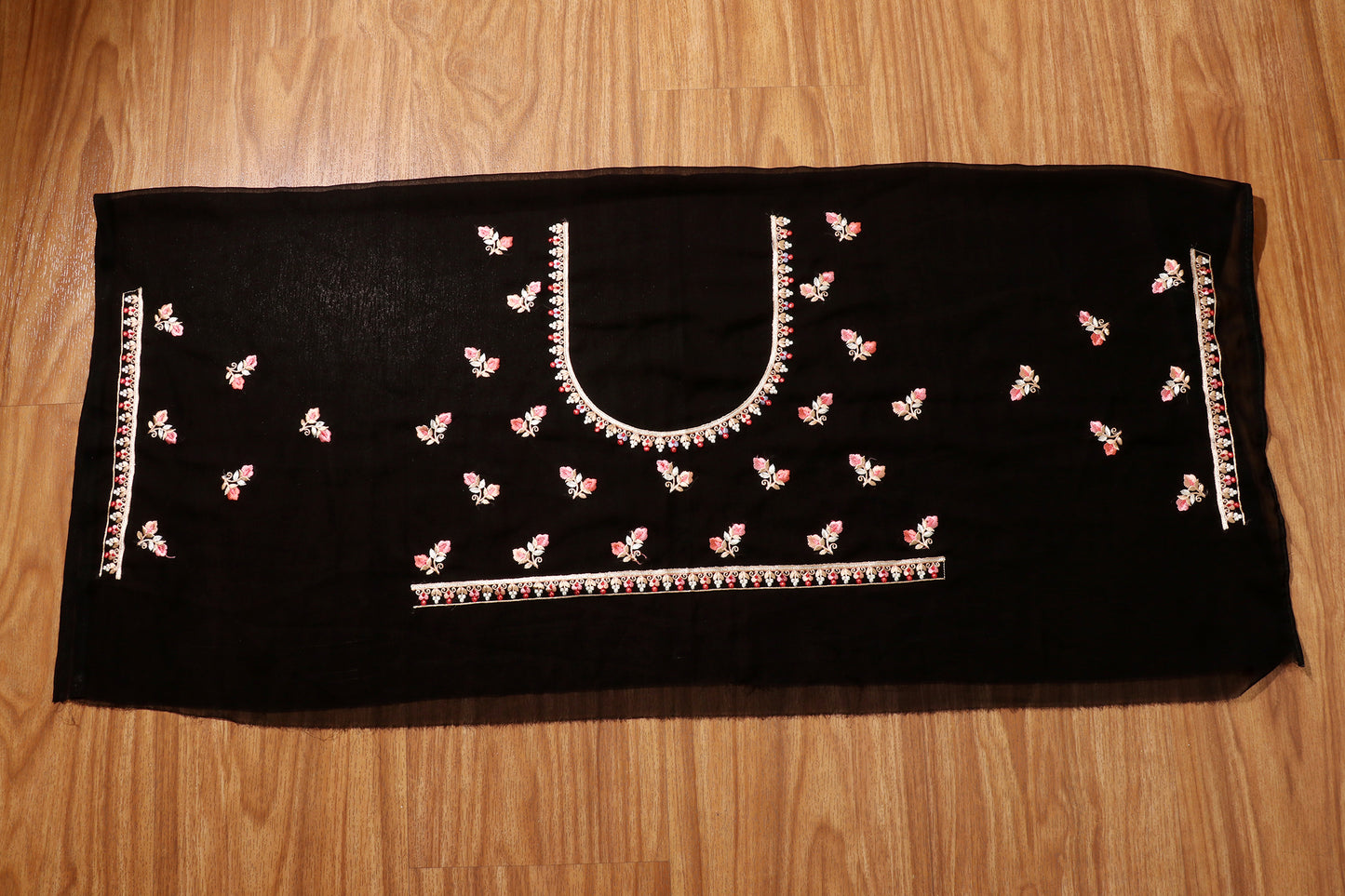 Noor-e-Nazakat Sunehri Phool Parsi Gara Saree 549