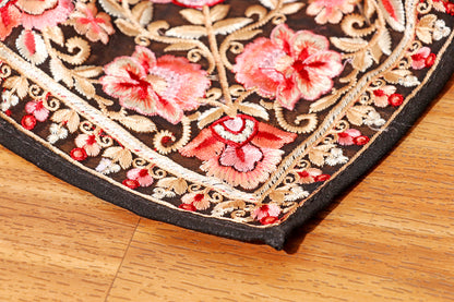 Noor-e-Nazakat Sunehri Phool Parsi Gara Saree 549