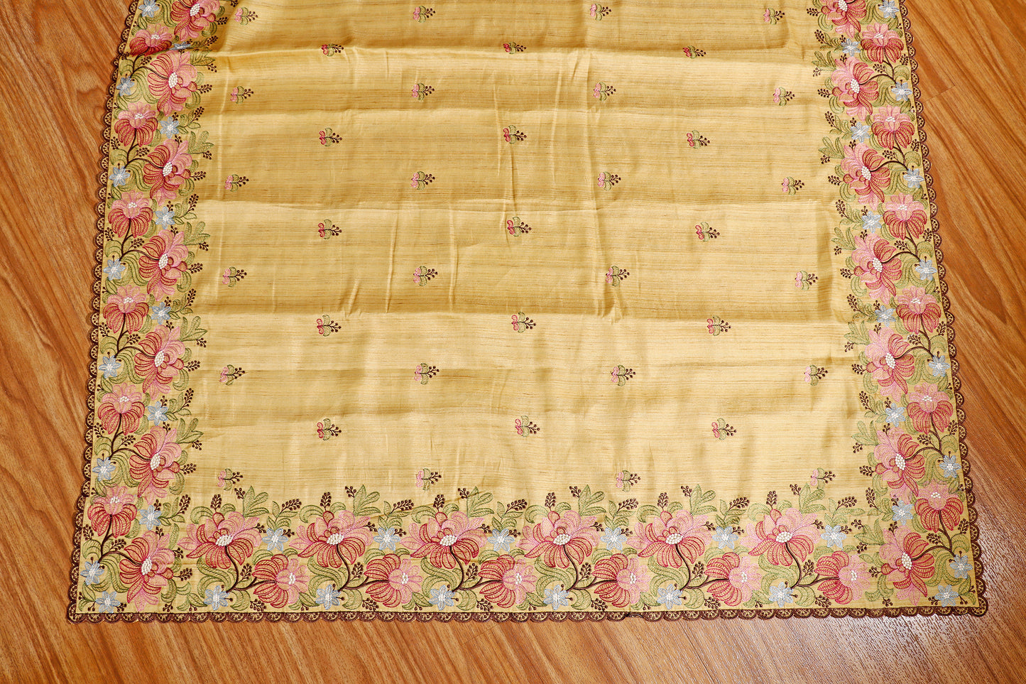 Sunehri Phool  Pure Linen Saree 550
