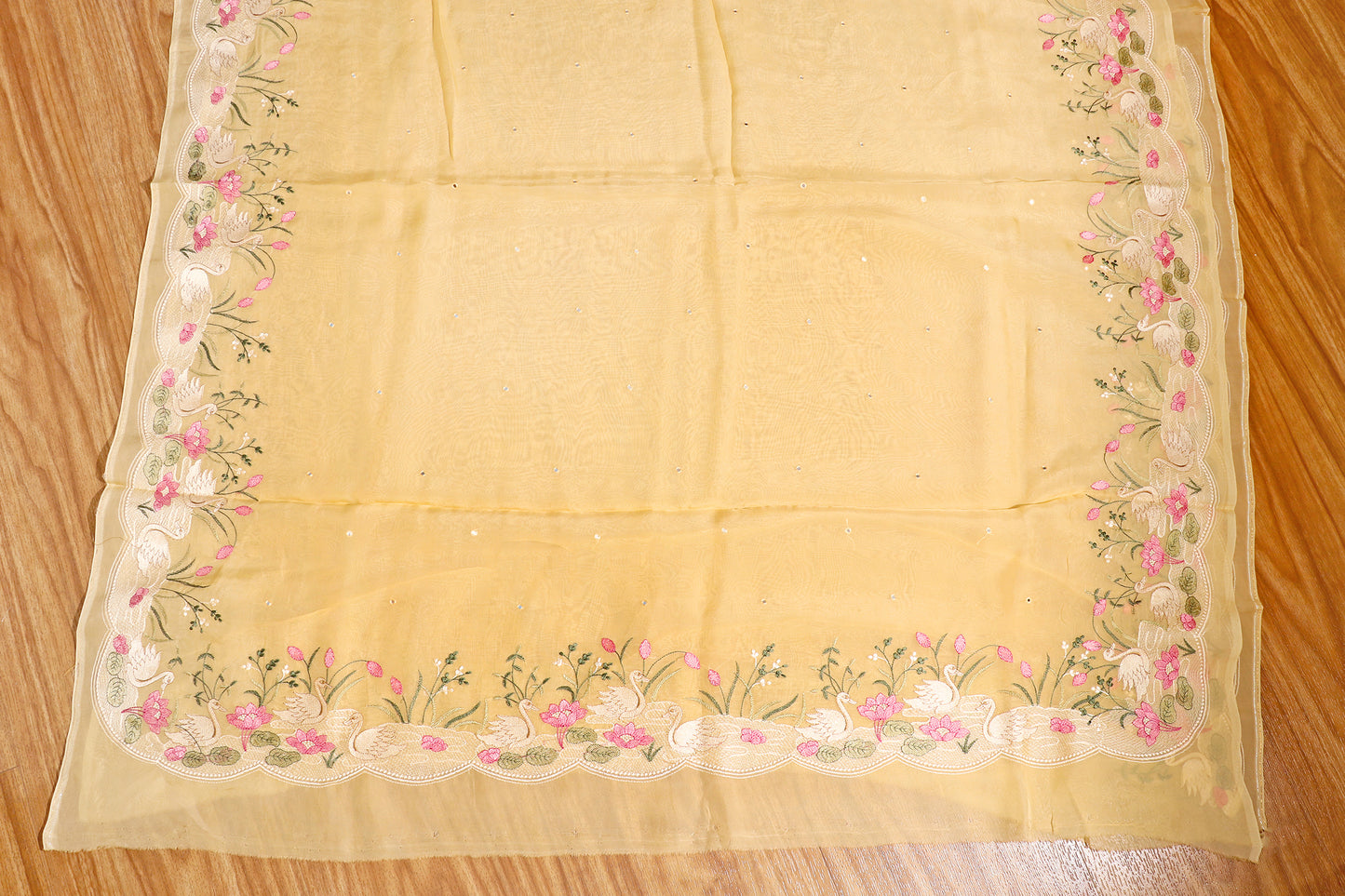 Sunehri Saawan Saree 561