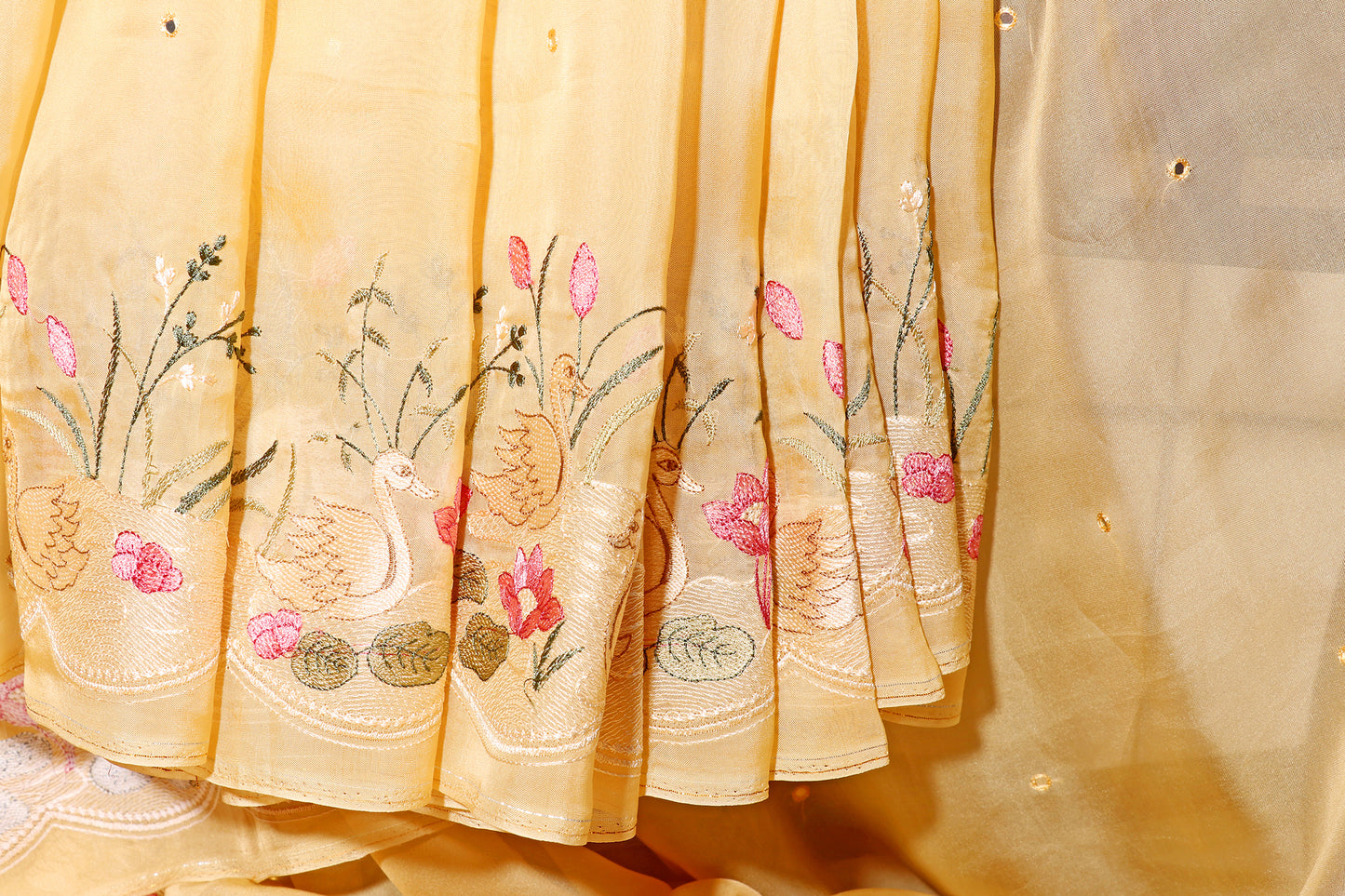 Sunehri Saawan Saree 561