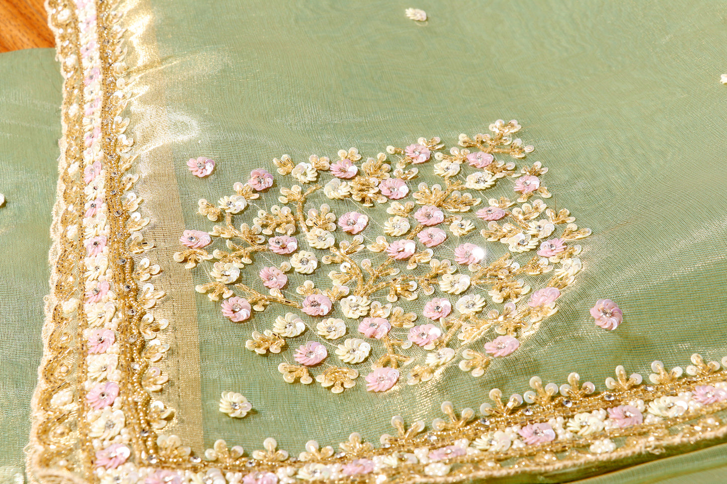 Noor-e-Mizaj Saree 562