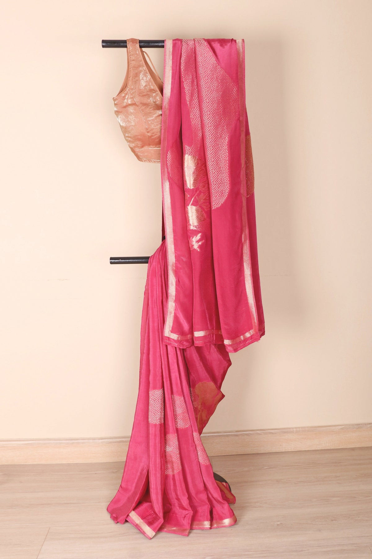 Pink Silk Saree with Gold Sequin Circular Butti and Gold Zari Peacock Woven Pallu | 1027