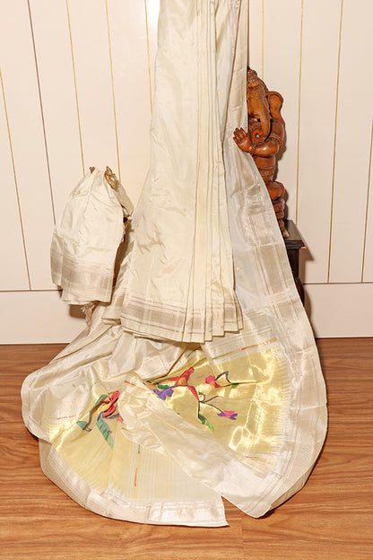 Ivory Blossom – Pure Yeola Paithani (New 315-R-310)