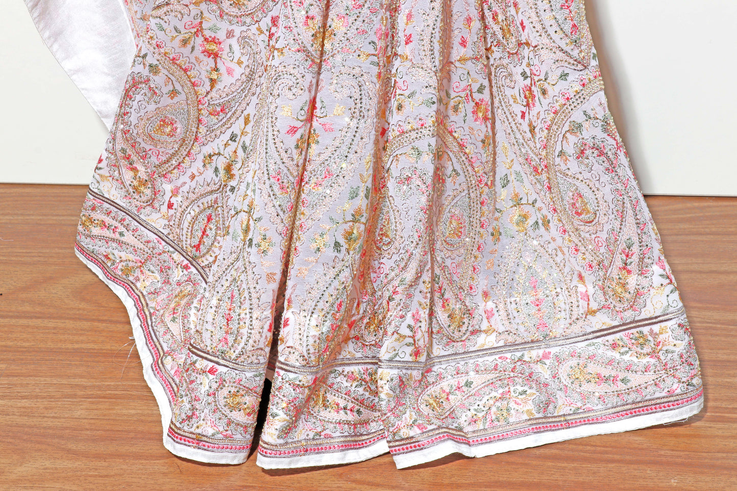 Bahar-e-Kashmir – White Kashmiri Resham & Pearl Embroidered Saree - 605