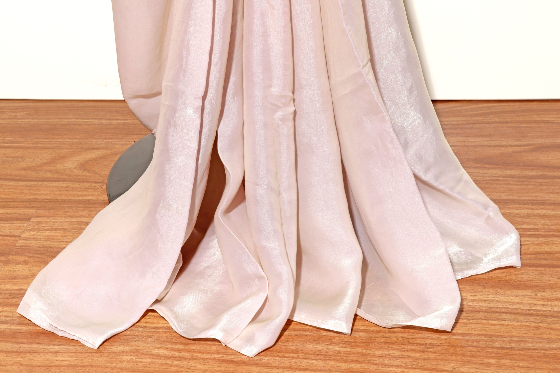 Gulabi Roshan Shimmer Tissue Silk Saree - 611