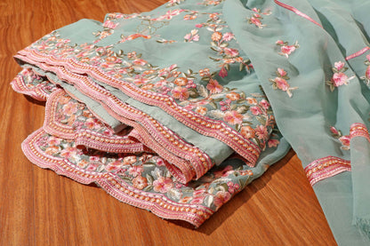 Serene Bloom – Kashmiri Embroidered Georgette Saree 015