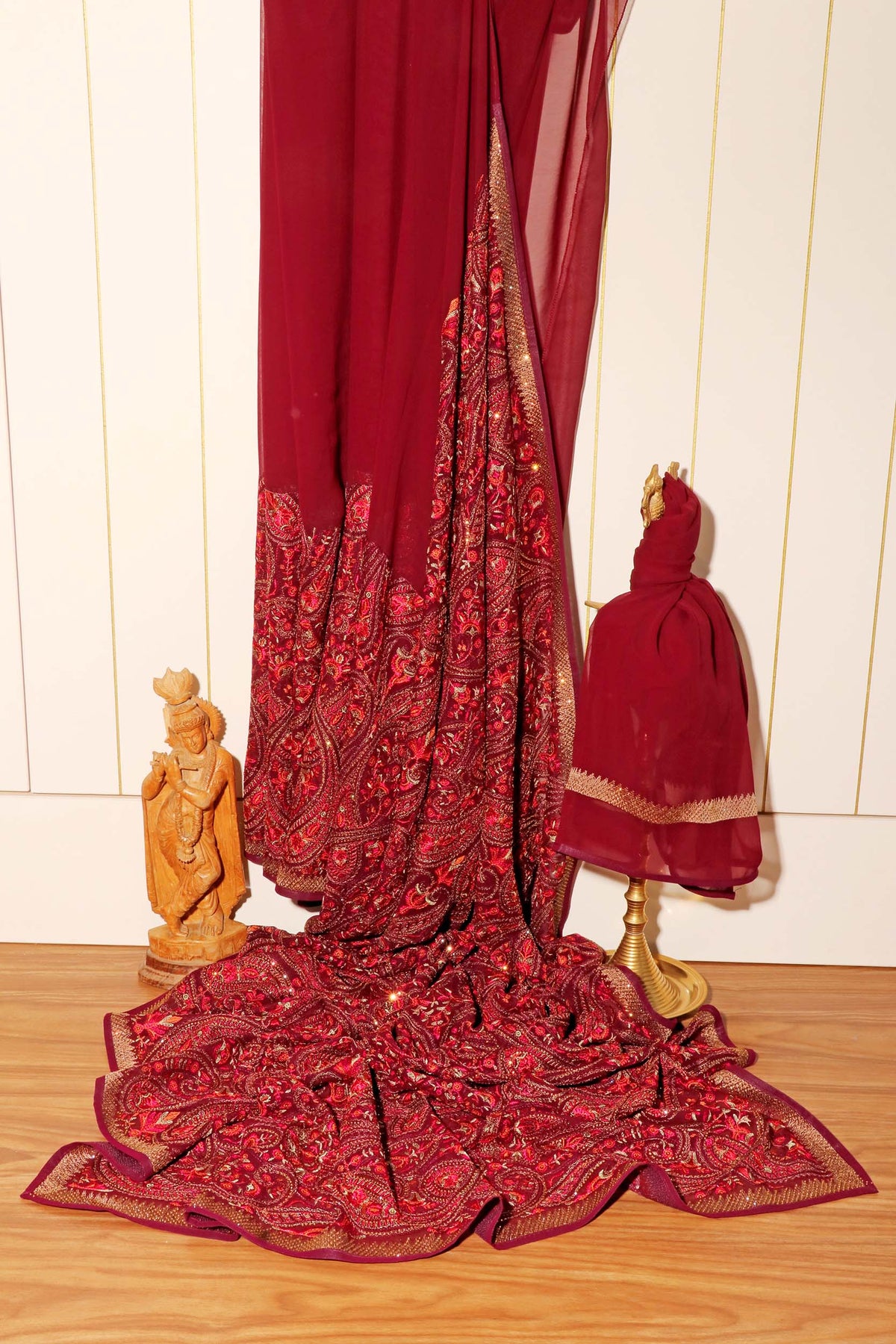 Regal Elegance – Kashmiri Embroidered Burgundy Saree 016