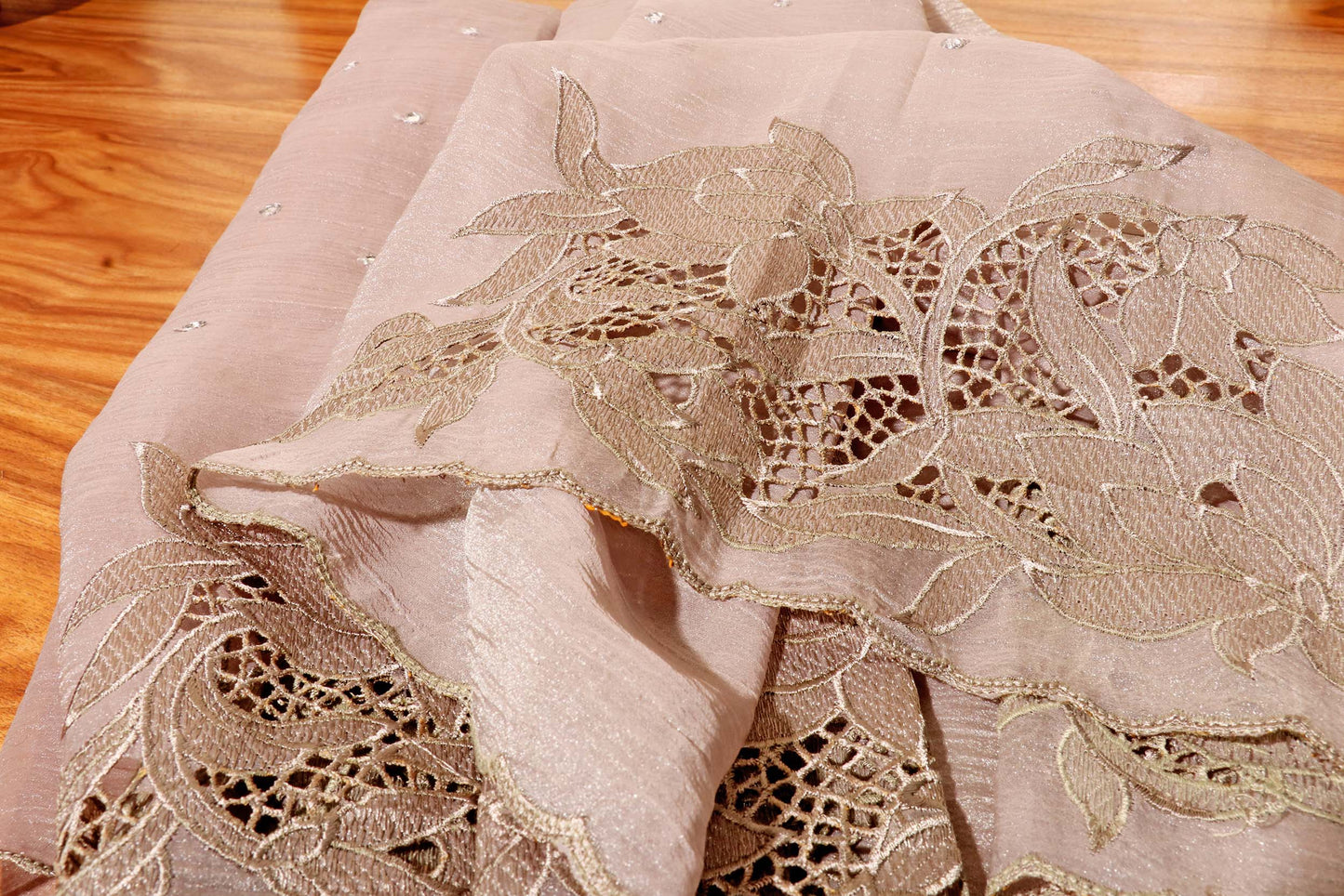 Moonlit Grace – Grey Cutwork Crushed Tissue Organza Blend Saree 018
