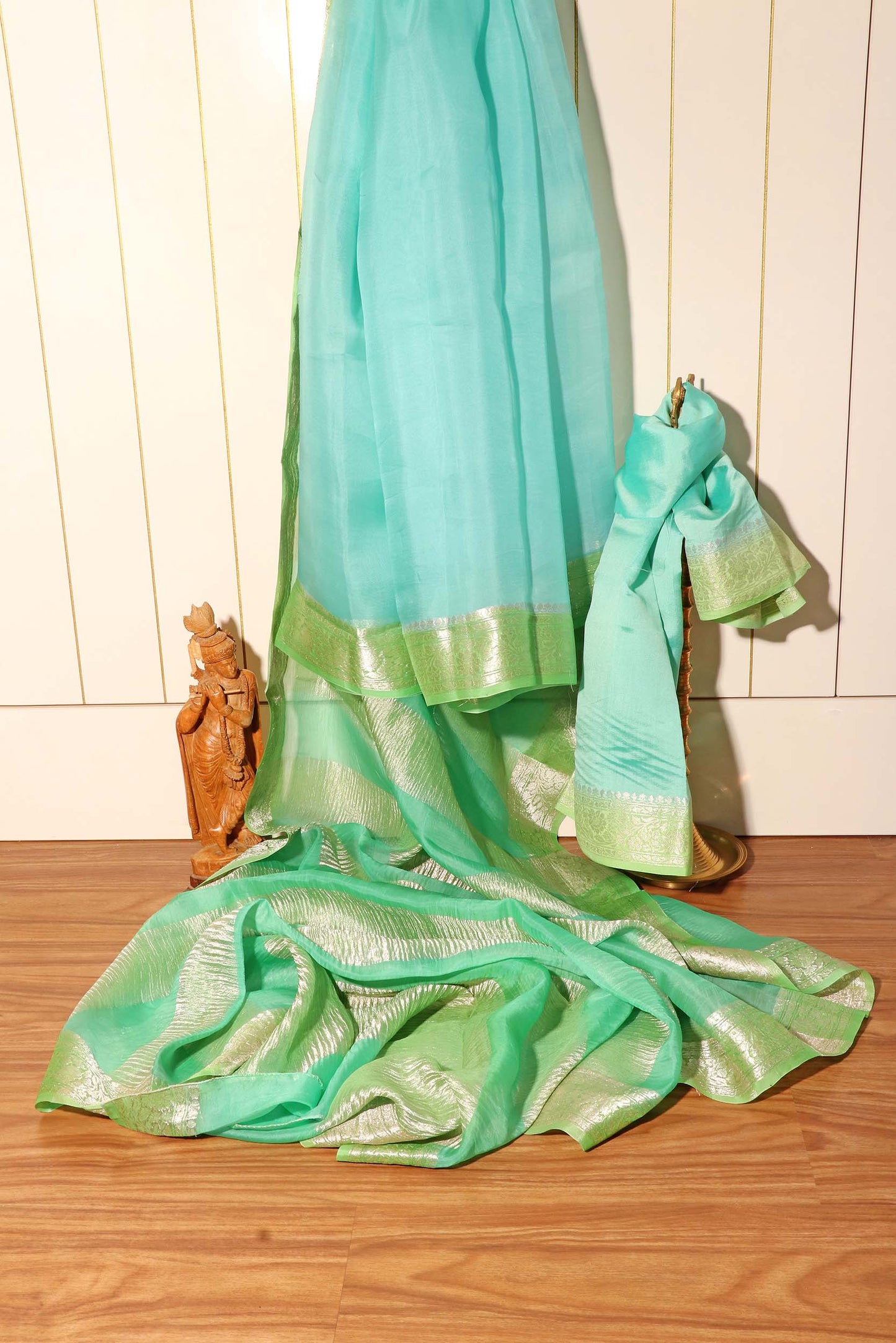 Aqua Radiance – Shaded Tissue Organza Saree 020