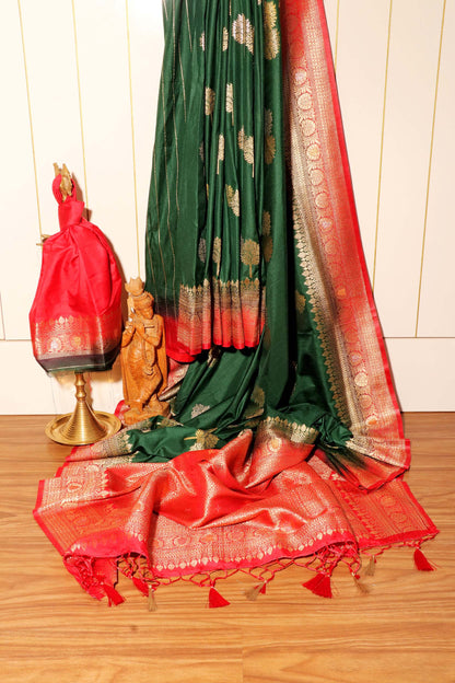 Royal Grace – Bottle Green Bangalore Silk Saree 021