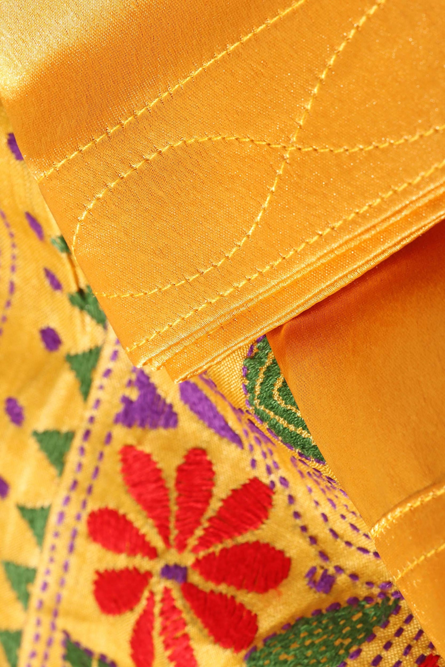 Golden Bloom – Kantha Hand-Embroidered Pure Tussar Silk Saree 023
