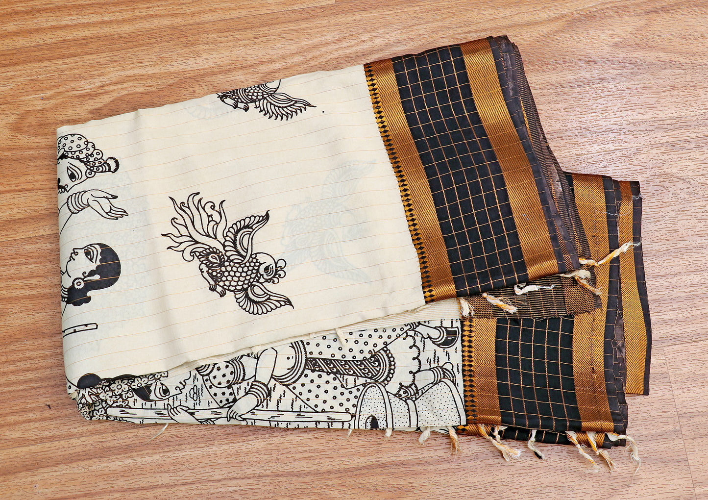 Monochrome Madhubani  Pen Kalamkari Saree 517