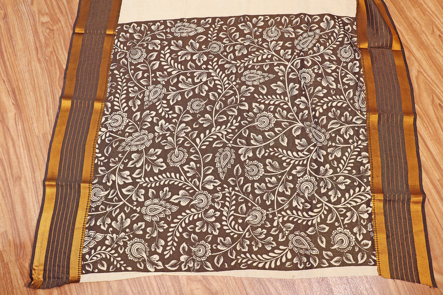 Monochrome Madhubani  Pen Kalamkari Saree 517