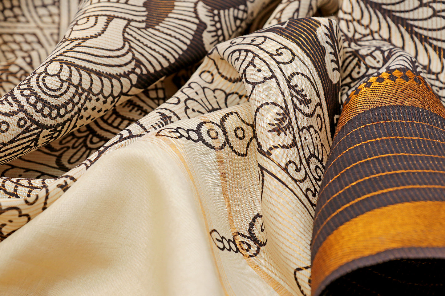 Monochrome Madhubani  Pen Kalamkari Saree 517