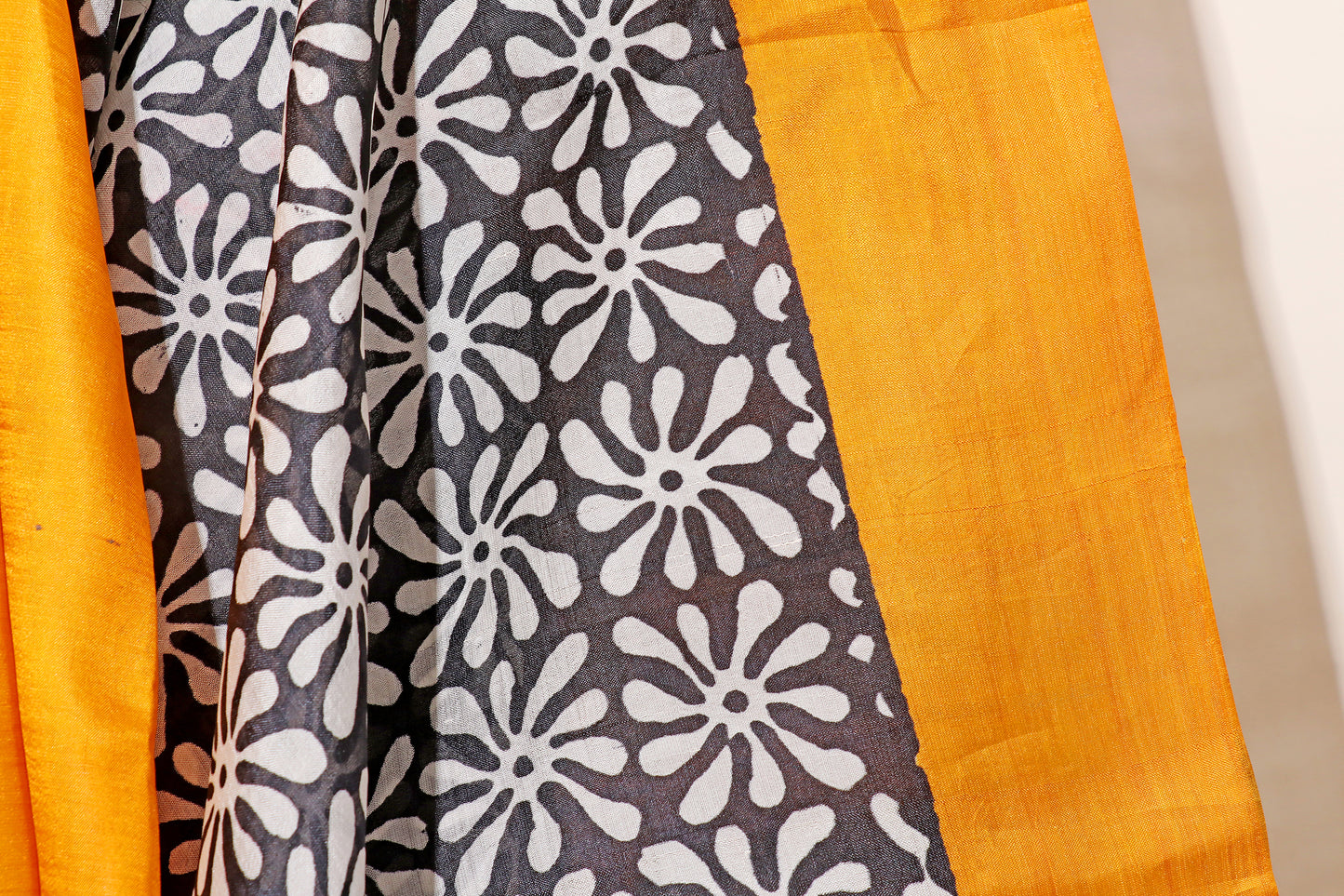 Haldi Dhoop Pure Silk Saree 520