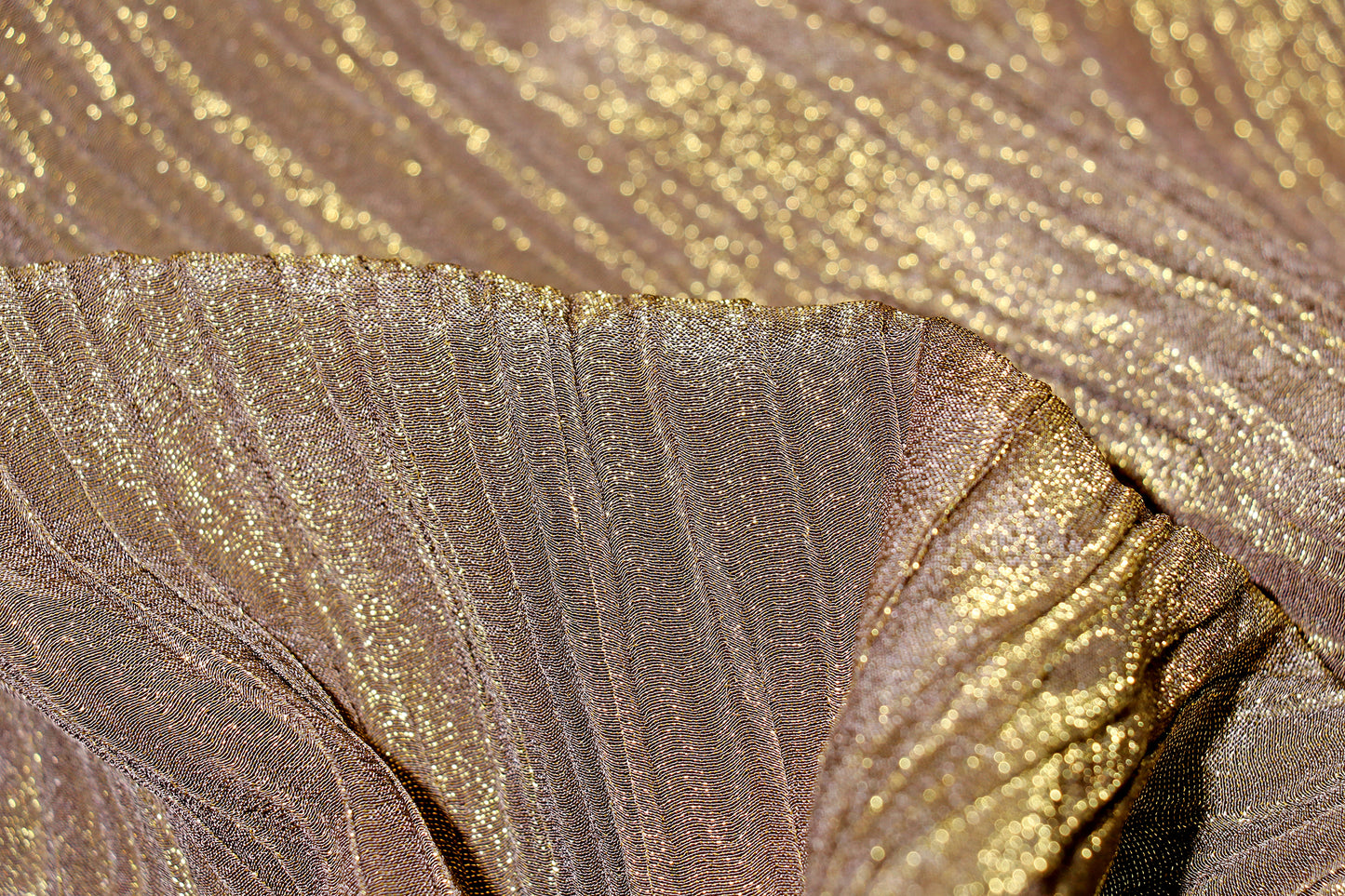 Olive Glint Saree 525