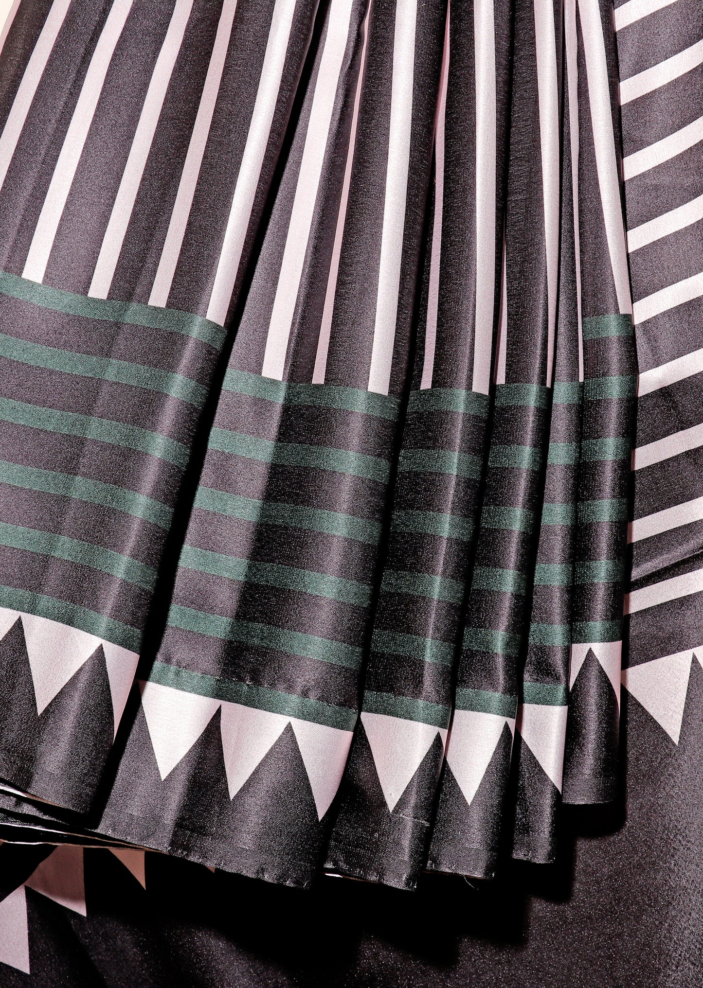 Midnight Metro Saree 540