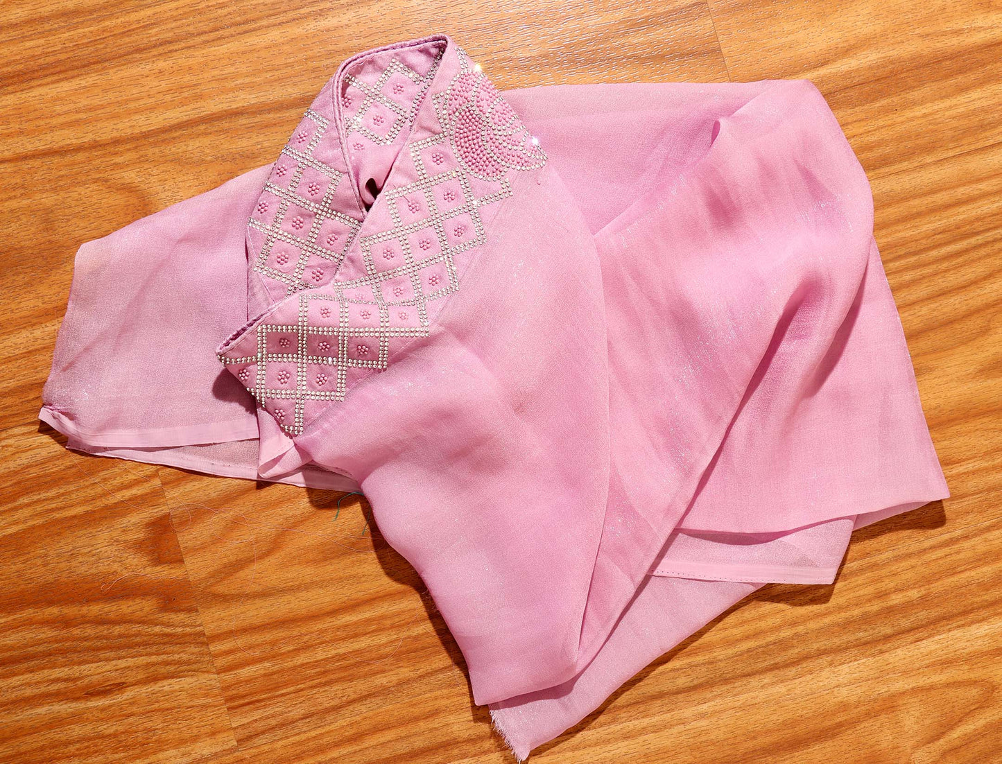 Elegant Mauve Shimmer Chiffon Saree 101