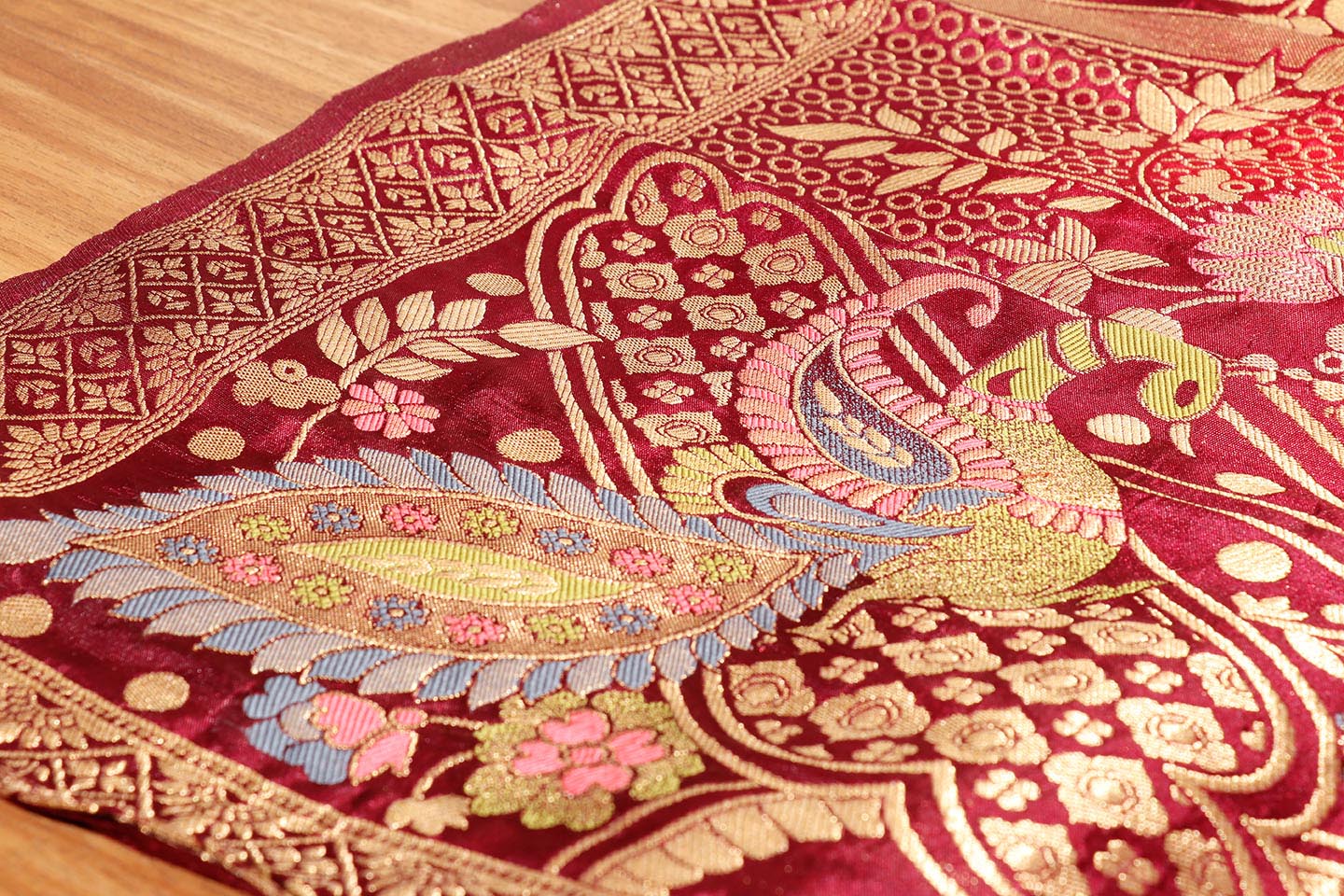 Shocking Pink & Purple Dola Silk Saree with Royal Motifs 060