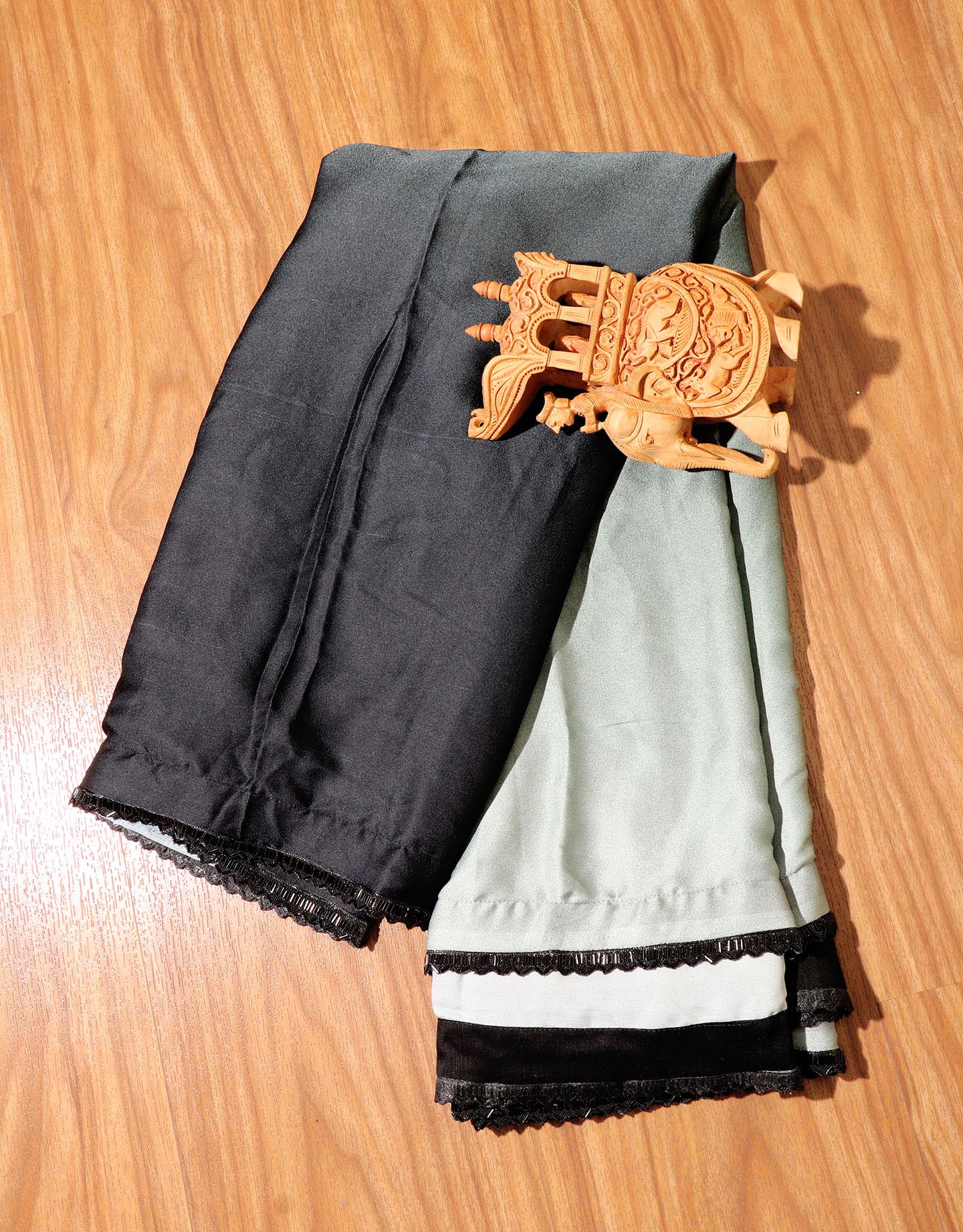 Charcoal Mist Ombre Saree with Black Lace Border 067