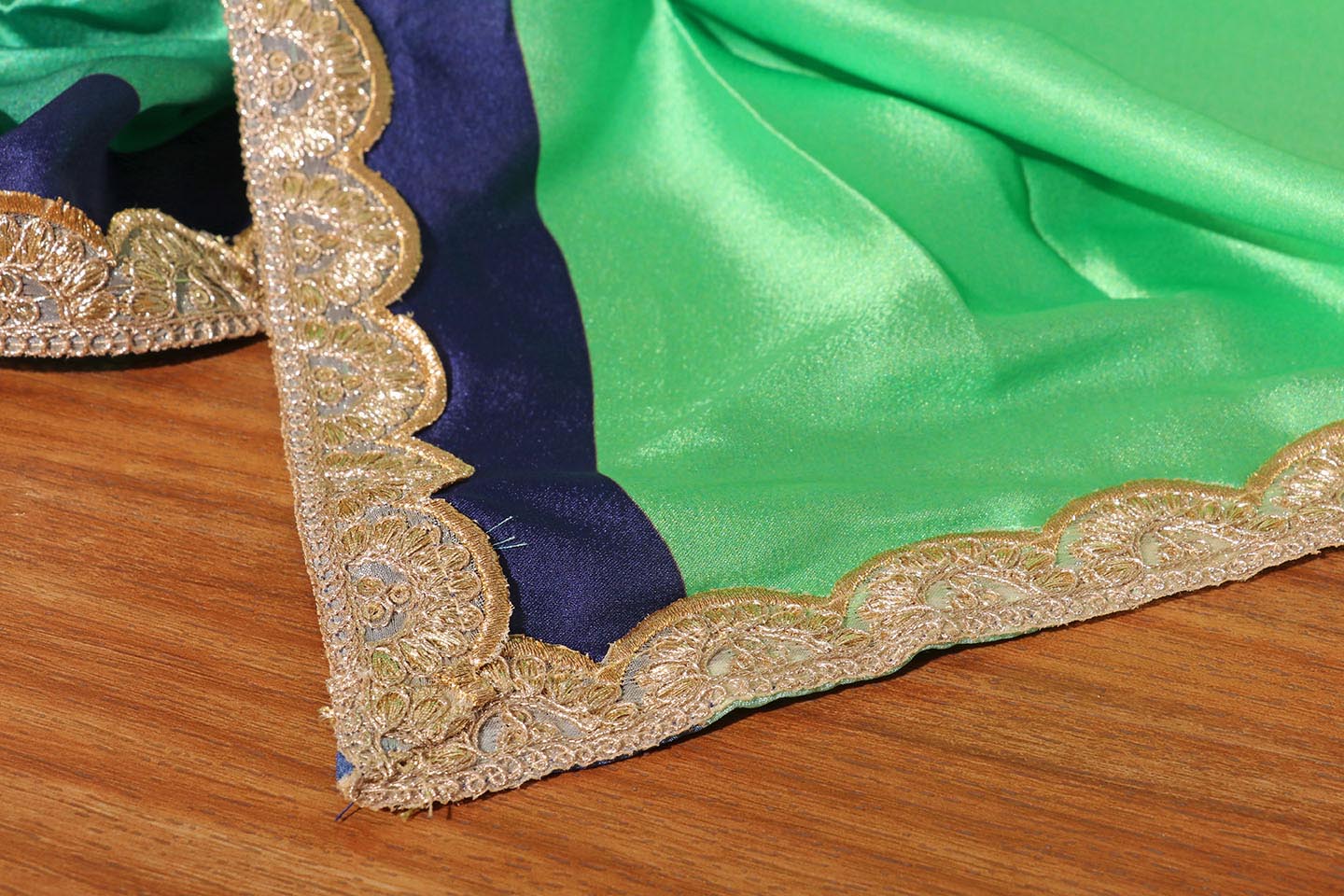 Ocean Breeze Ombre Saree with Scalloped Zari Lace 073