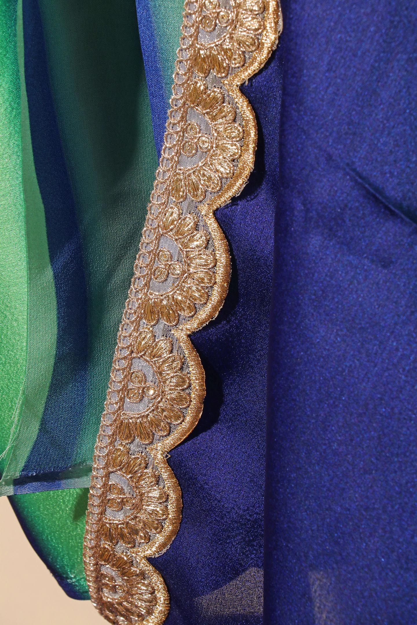 Ocean Breeze Ombre Saree with Scalloped Zari Lace 073