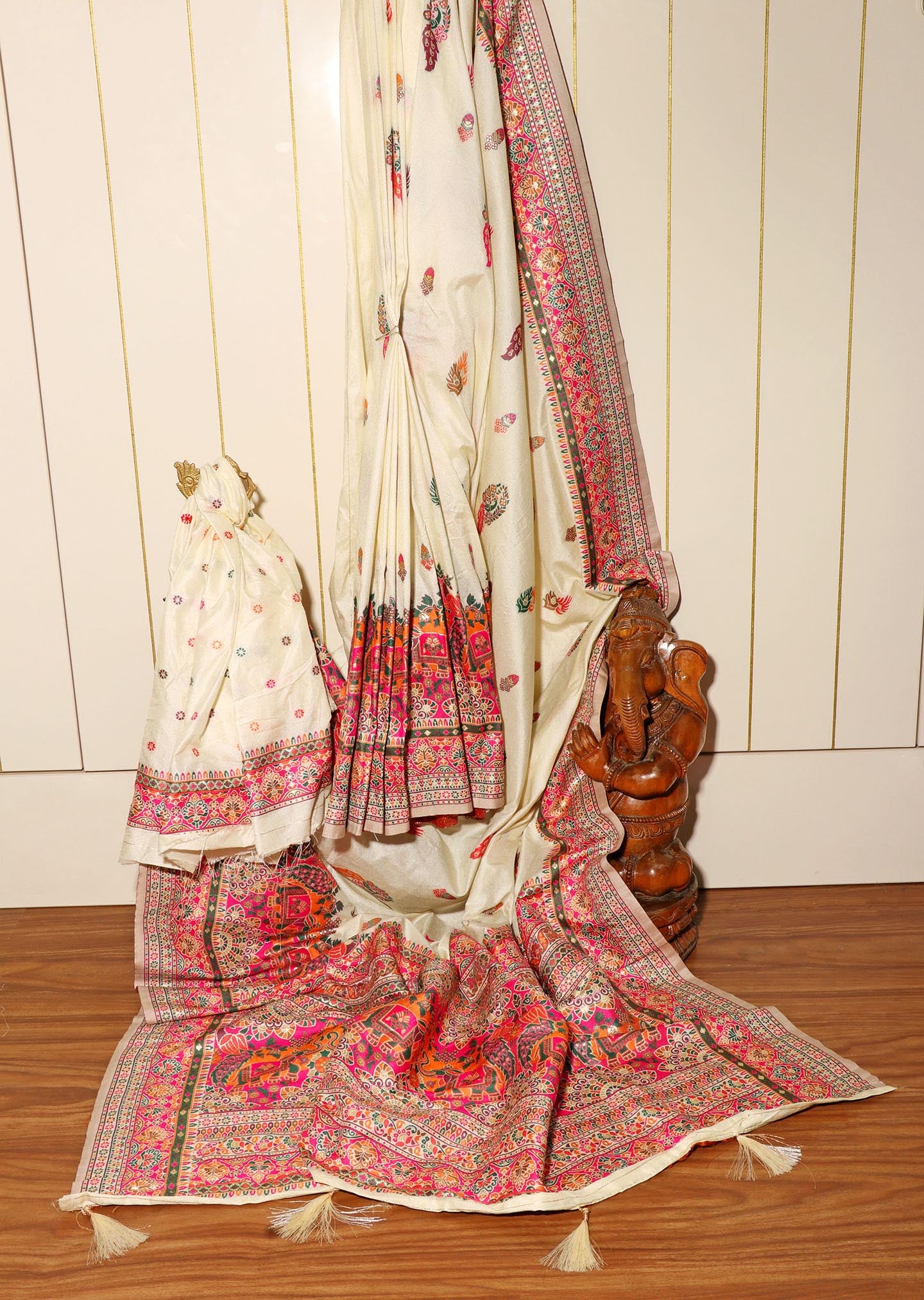 Suhani Silk Saree in Ivory with Multicolor Butti & Woven Animal Motifs 077