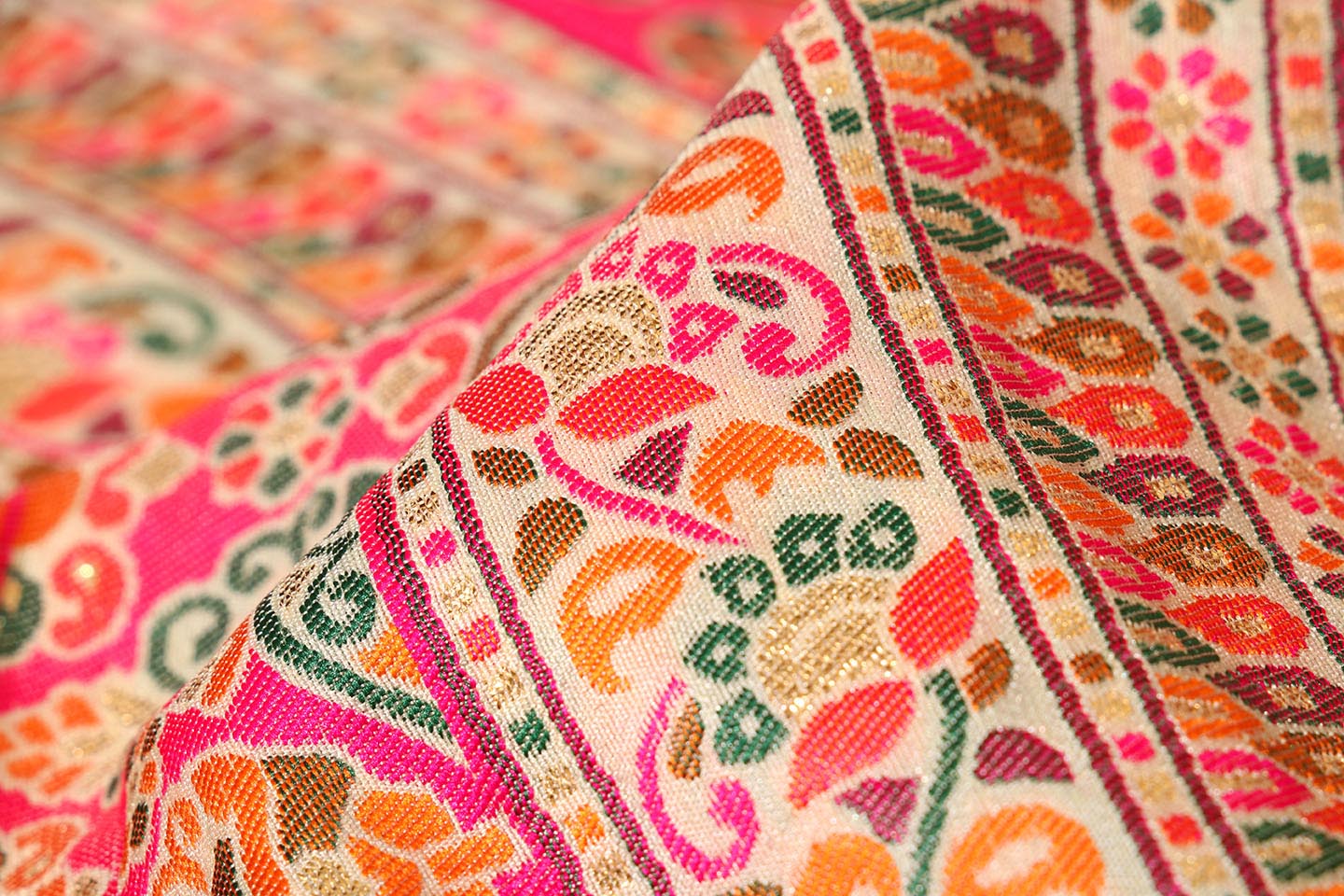 Suhani Silk Saree in Ivory with Multicolor Butti & Woven Animal Motifs 077