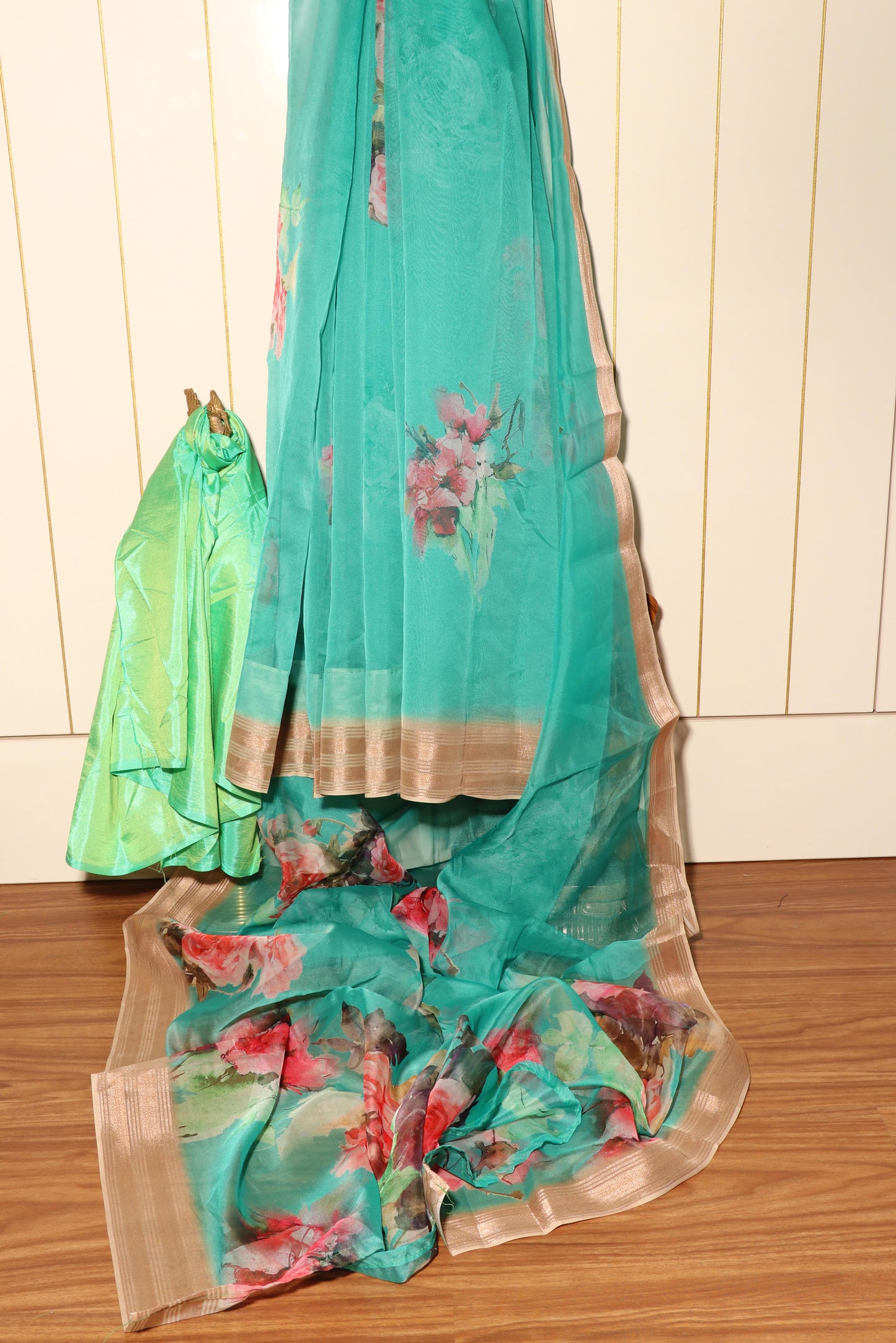 Blooming Grace Organza Saree 085