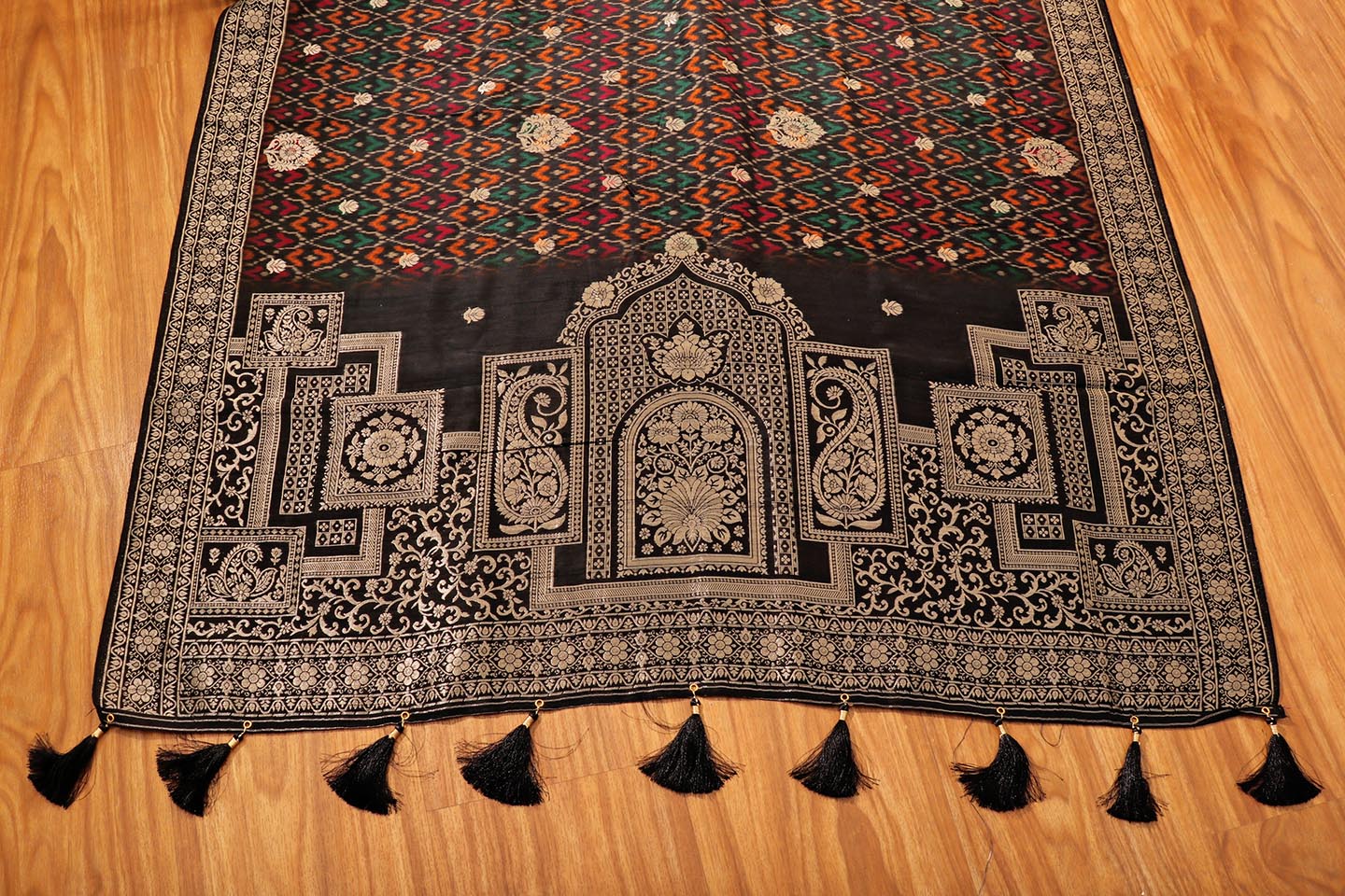 Vanika - A Handloom Silk Ikat Saree 155