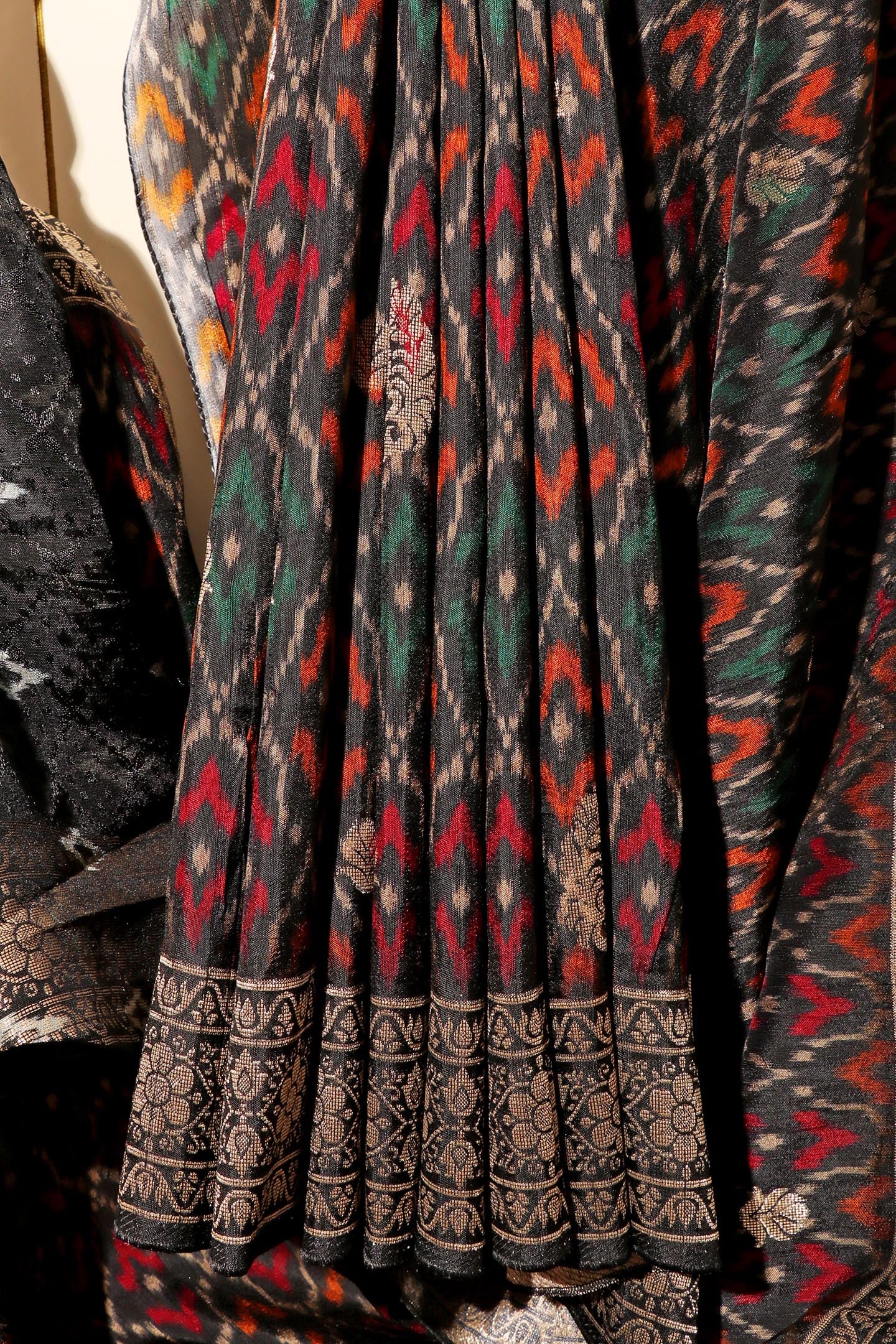 Vanika - A Handloom Silk Ikat Saree 155