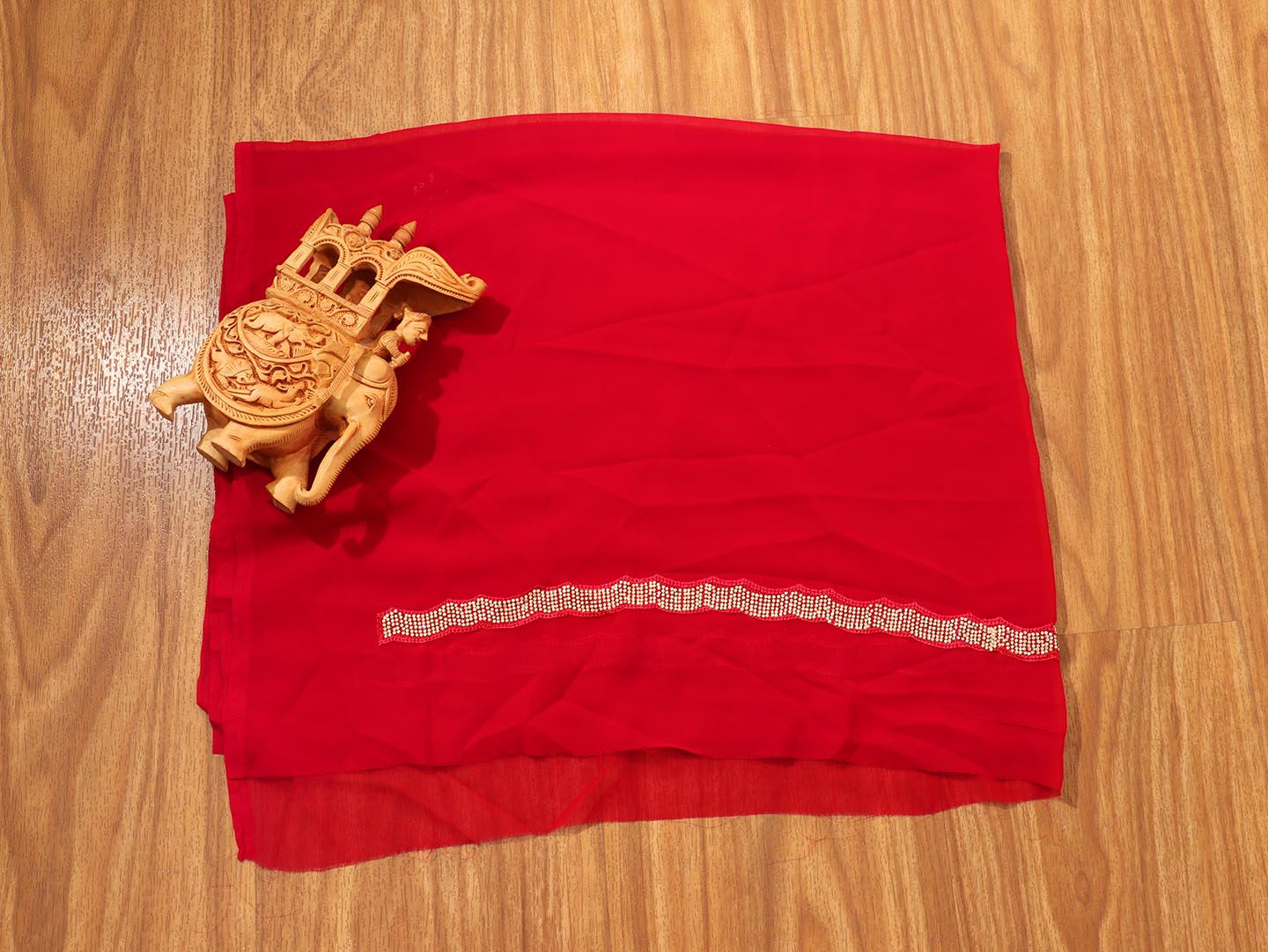 Ruhani  - A Beautiful Thread Embriodered  Georgette Saree 158