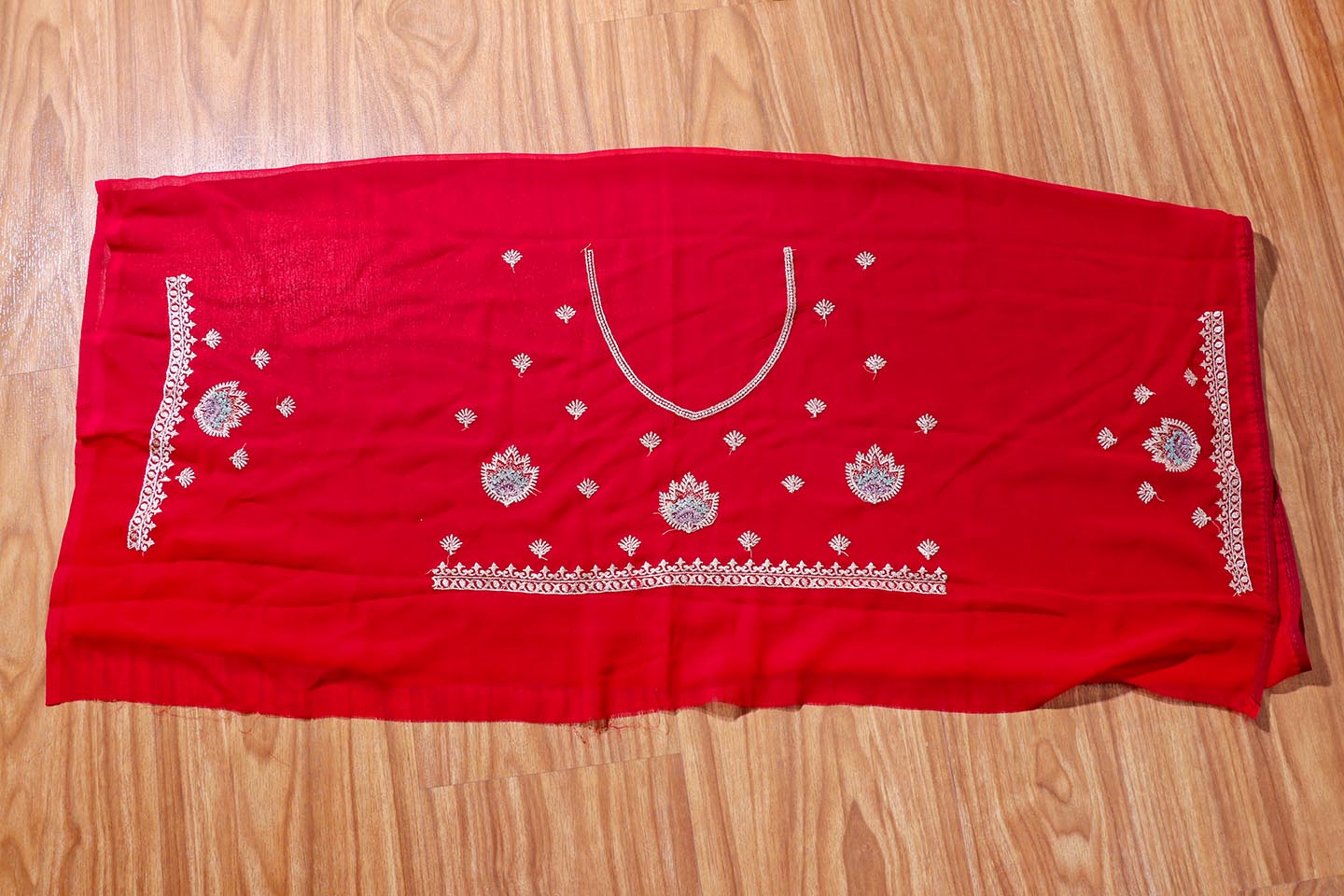 Laal Bahaar 197