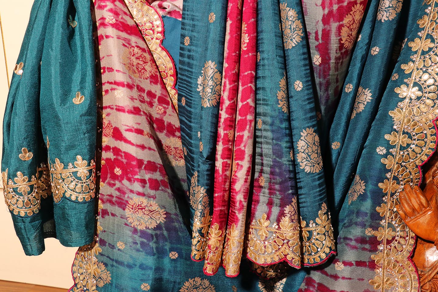 Teal Rose Shibori Elegance 205